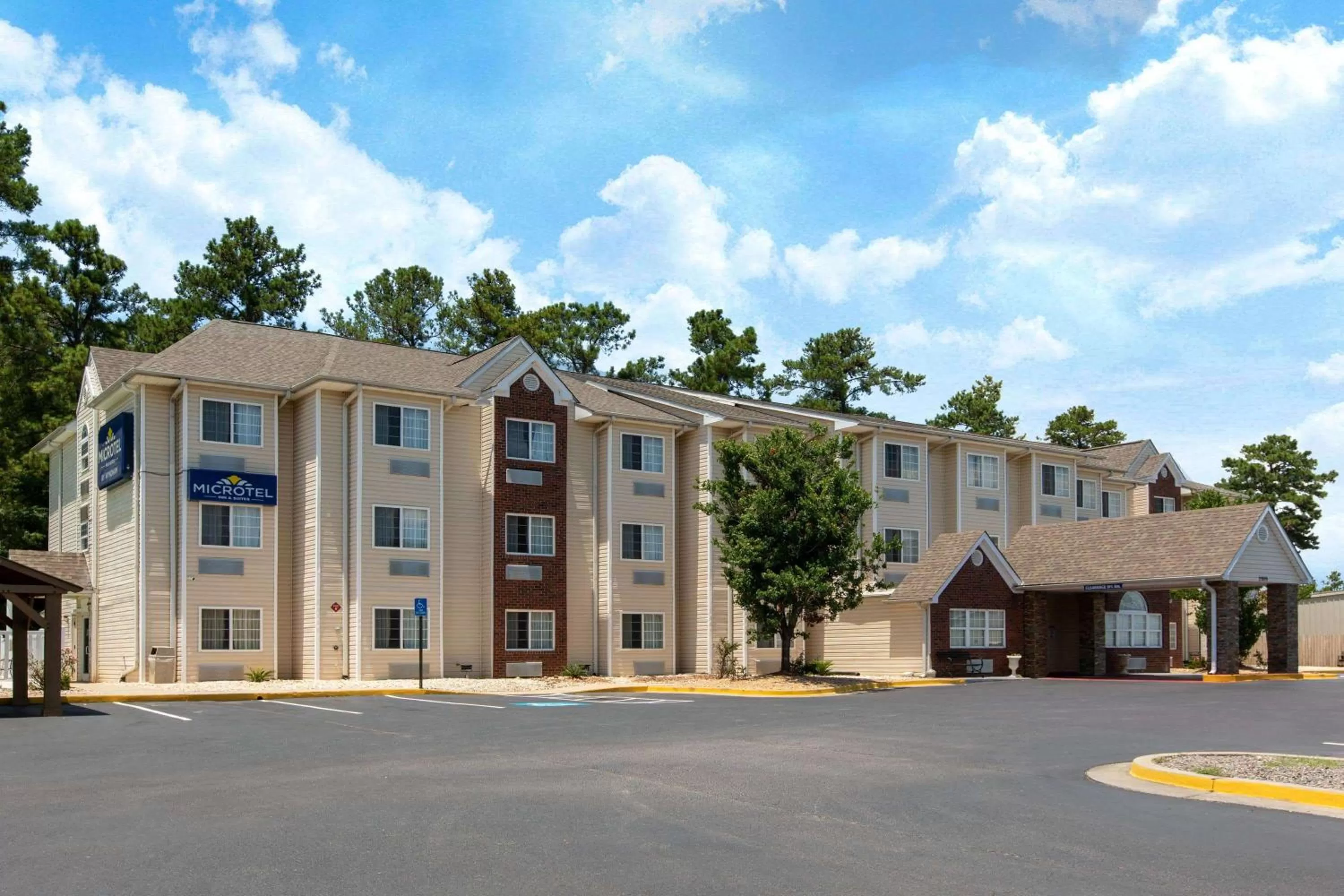 Property building in Microtel Inn & Suites by Wyndham Augusta/Riverwatch