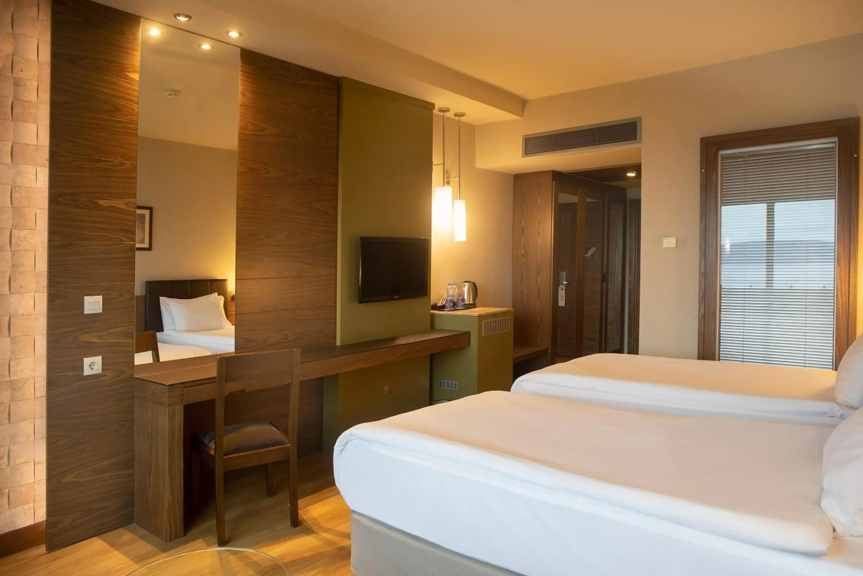 Bedroom, Bed in Kolin Hotel Spa & Convention Center