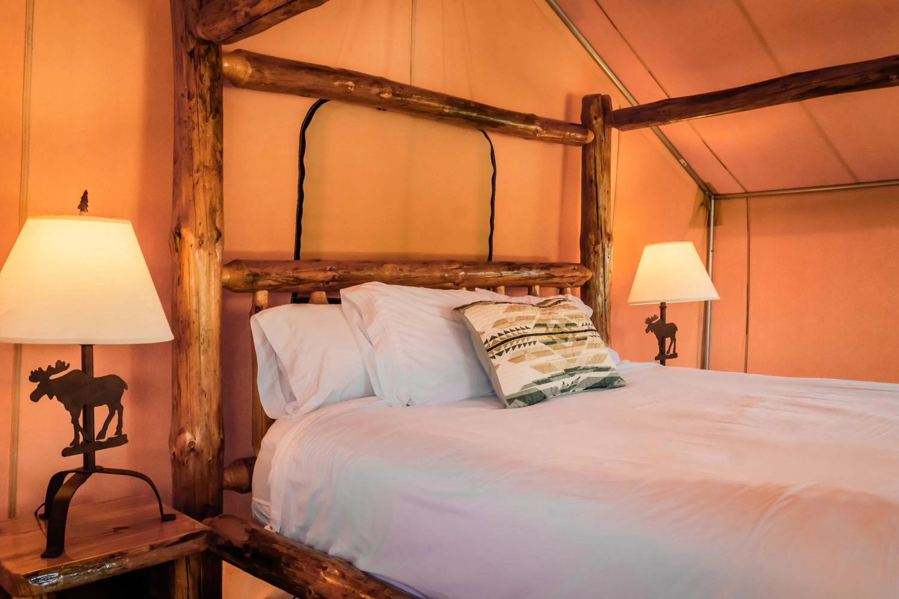 Bed in Teton Peaks Resort