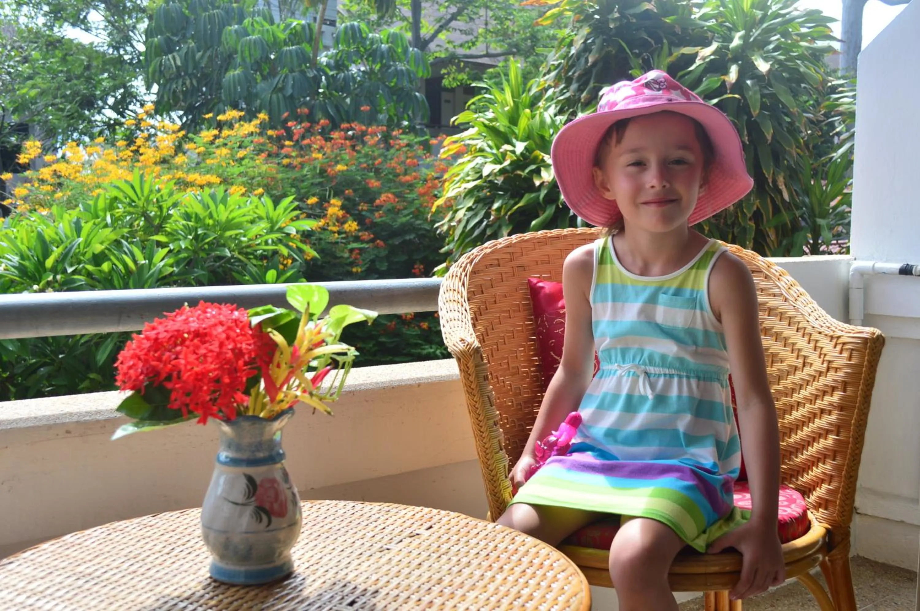 People in Bonny Hotel 4 Floors No Elevator