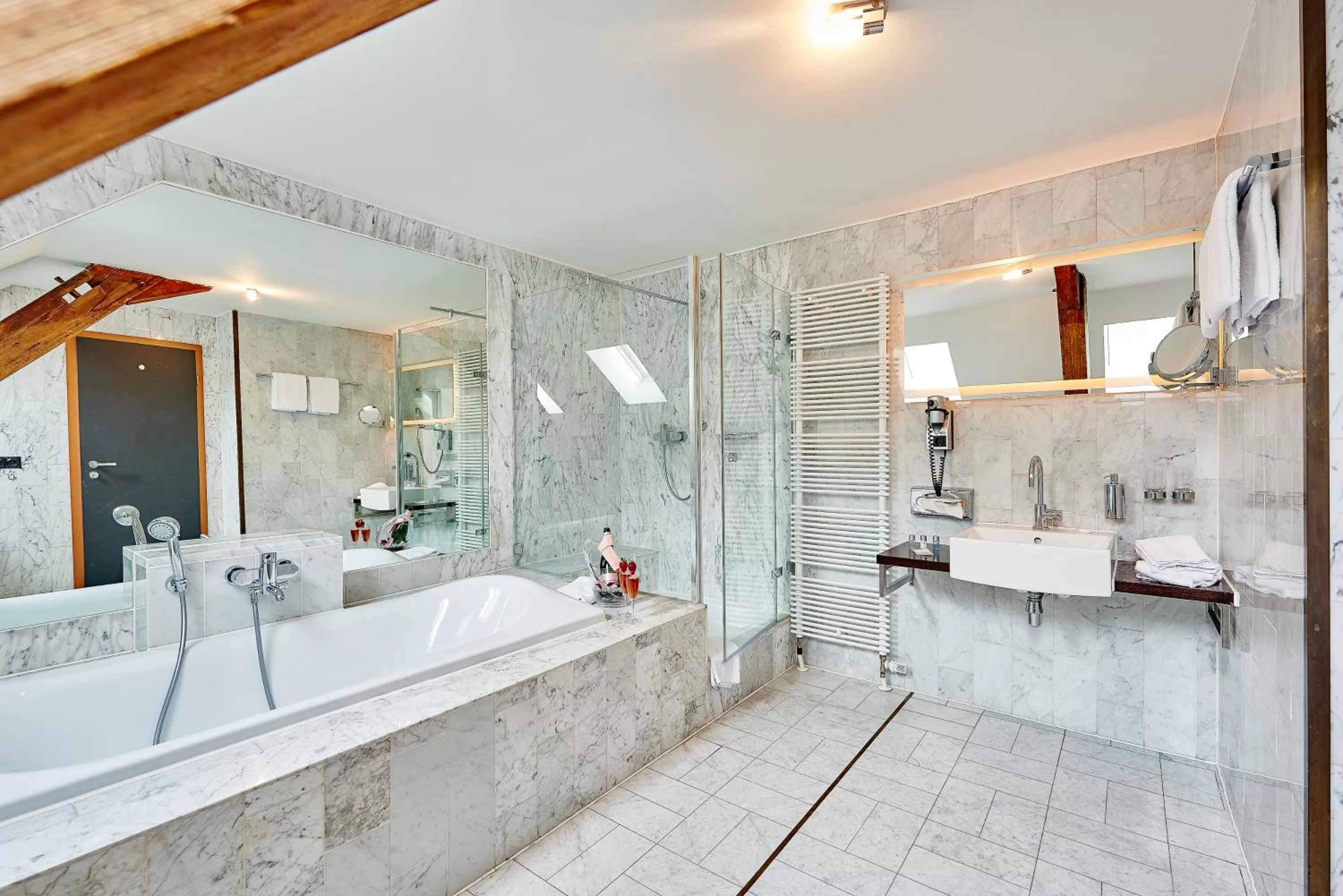 Photo of the whole room in Villa Boutique Hotel