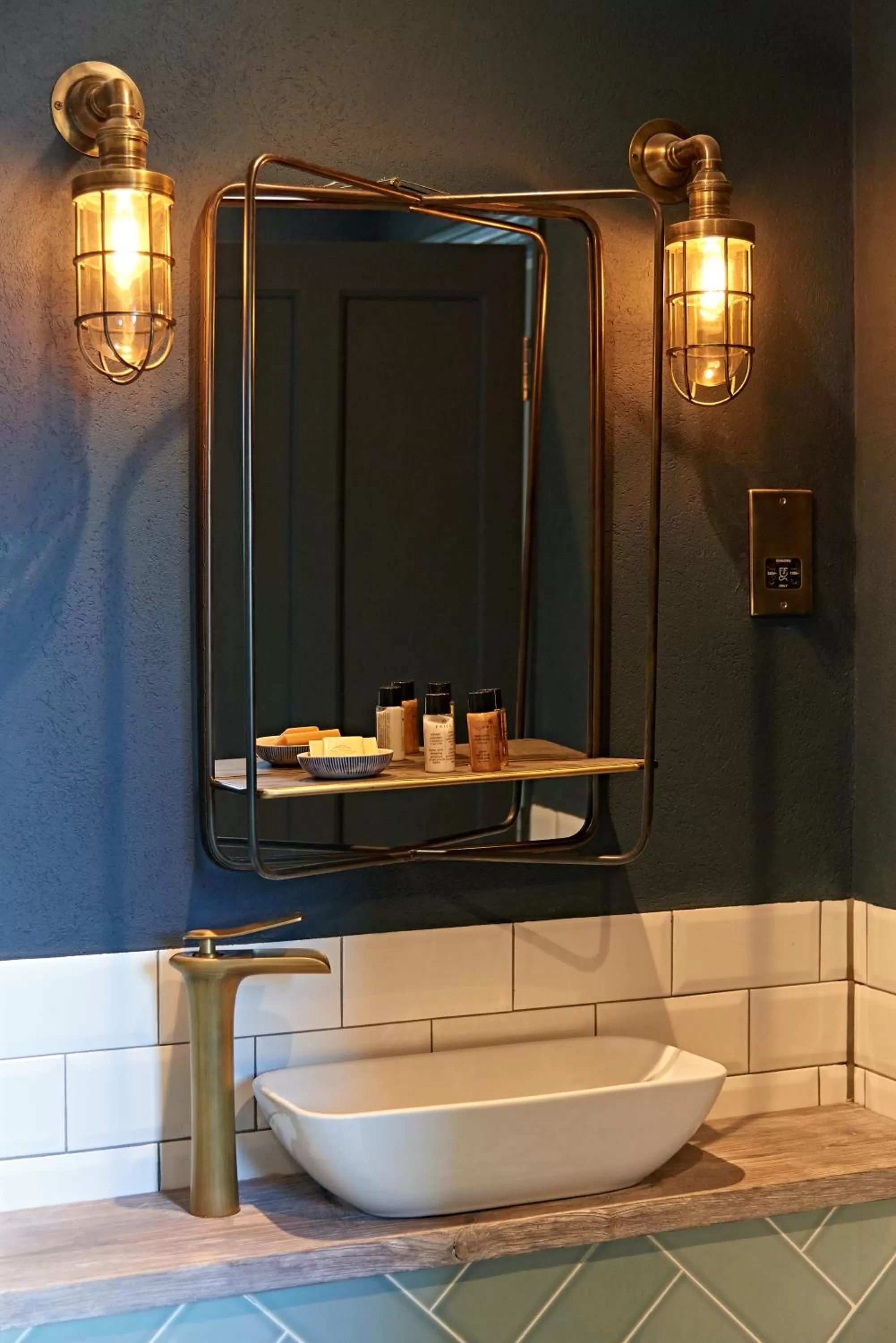 Bathroom in The Lodge Duxford