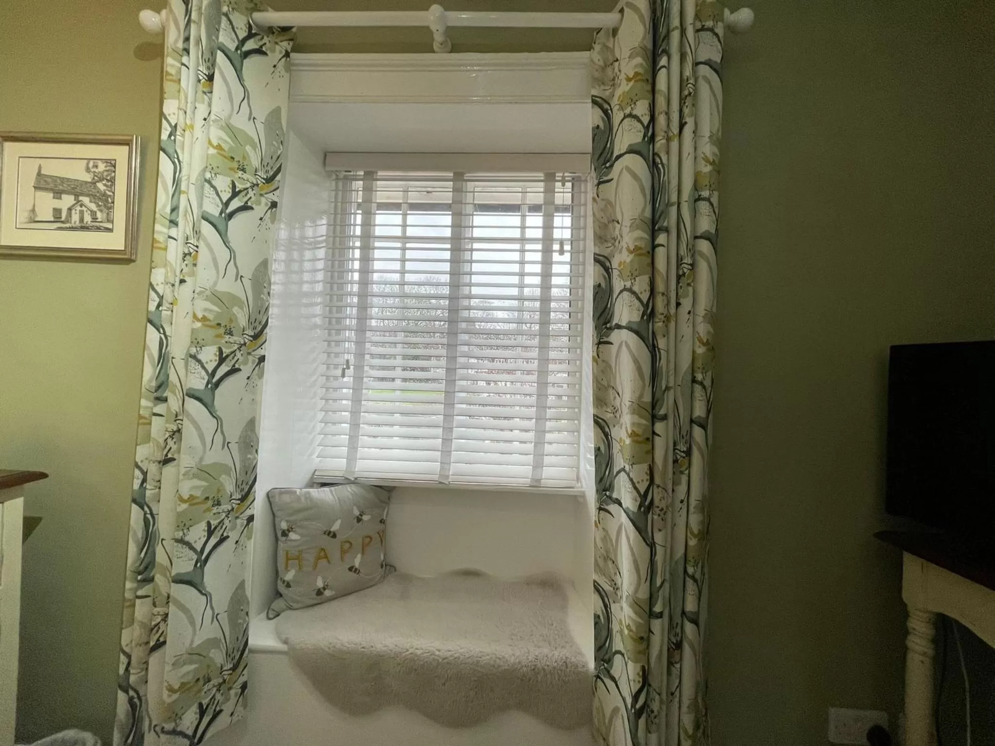 Bedroom, Bed in St Leonards Farmhouse