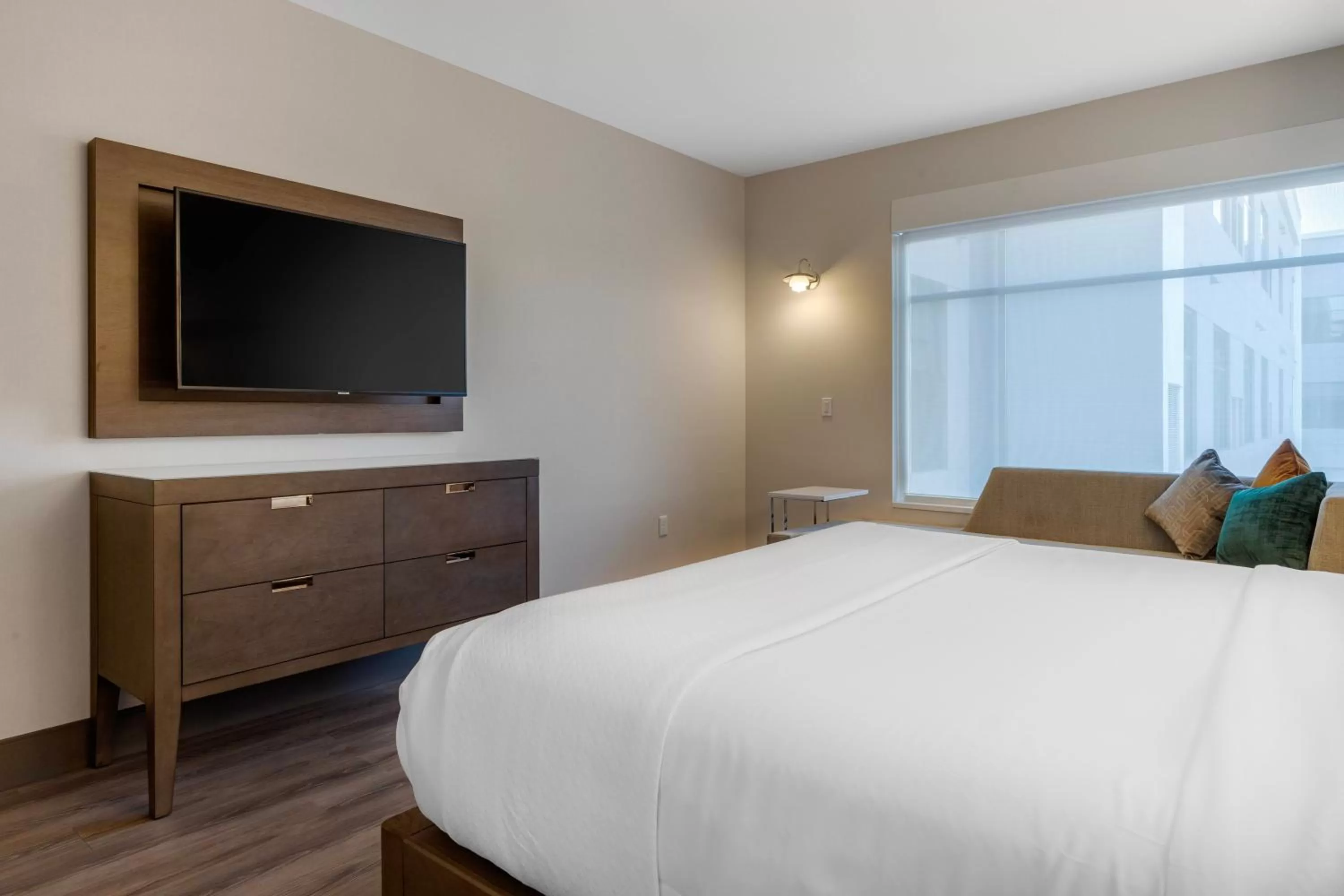 Bed in Cambria Hotel - Arundel Mills BWI Airport
