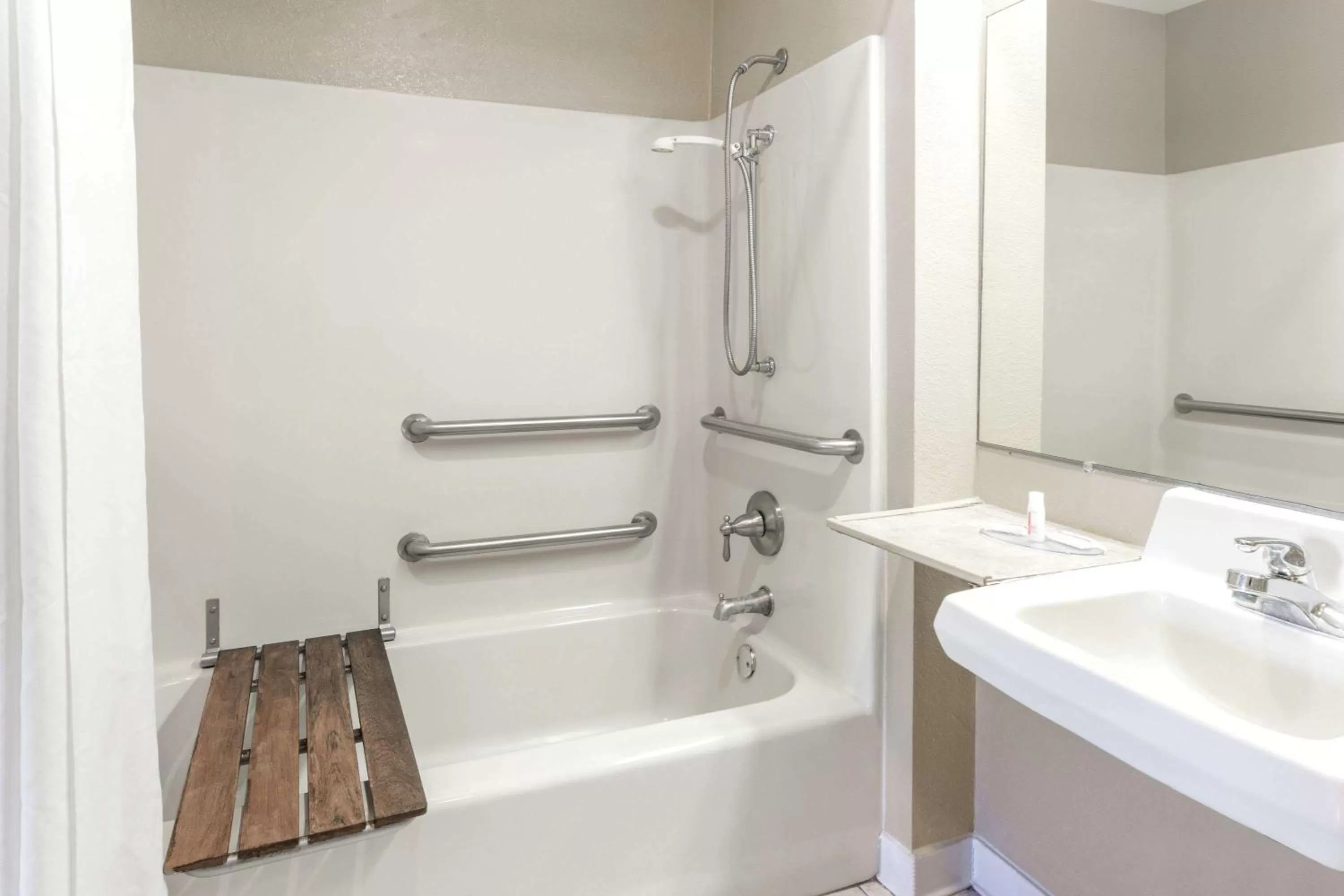 On site in Super 8 by Wyndham Ashburn