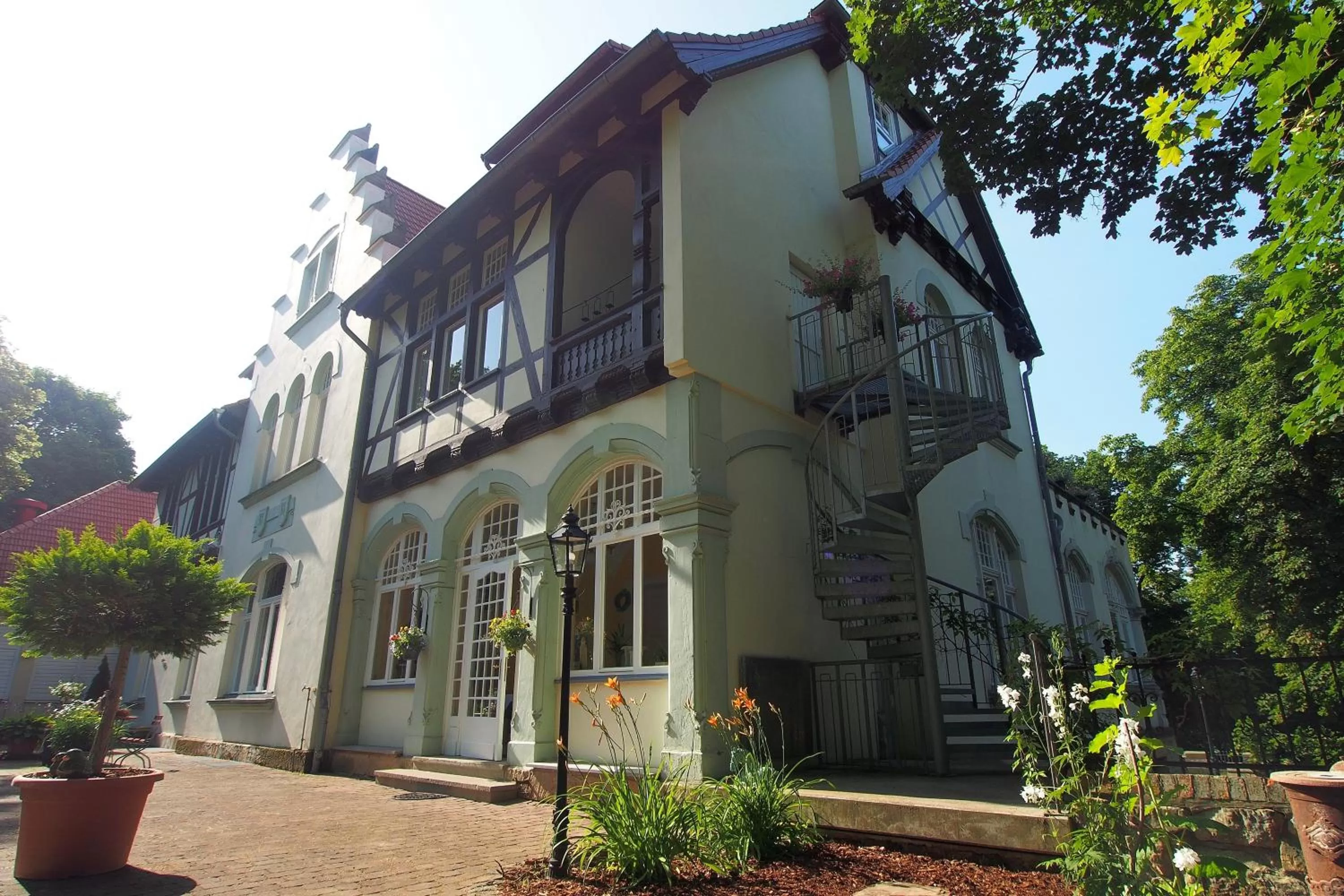 Property building in Hotel Schlossvilla Derenburg