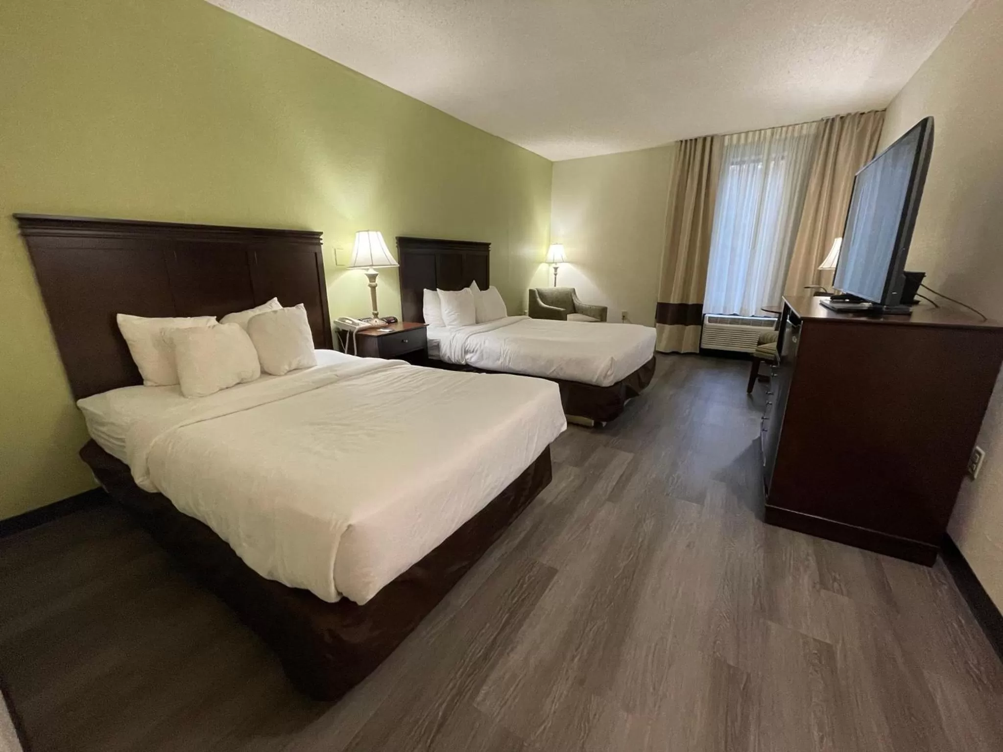 Bed in Comfort Inn Pinehurst - Southern Pines