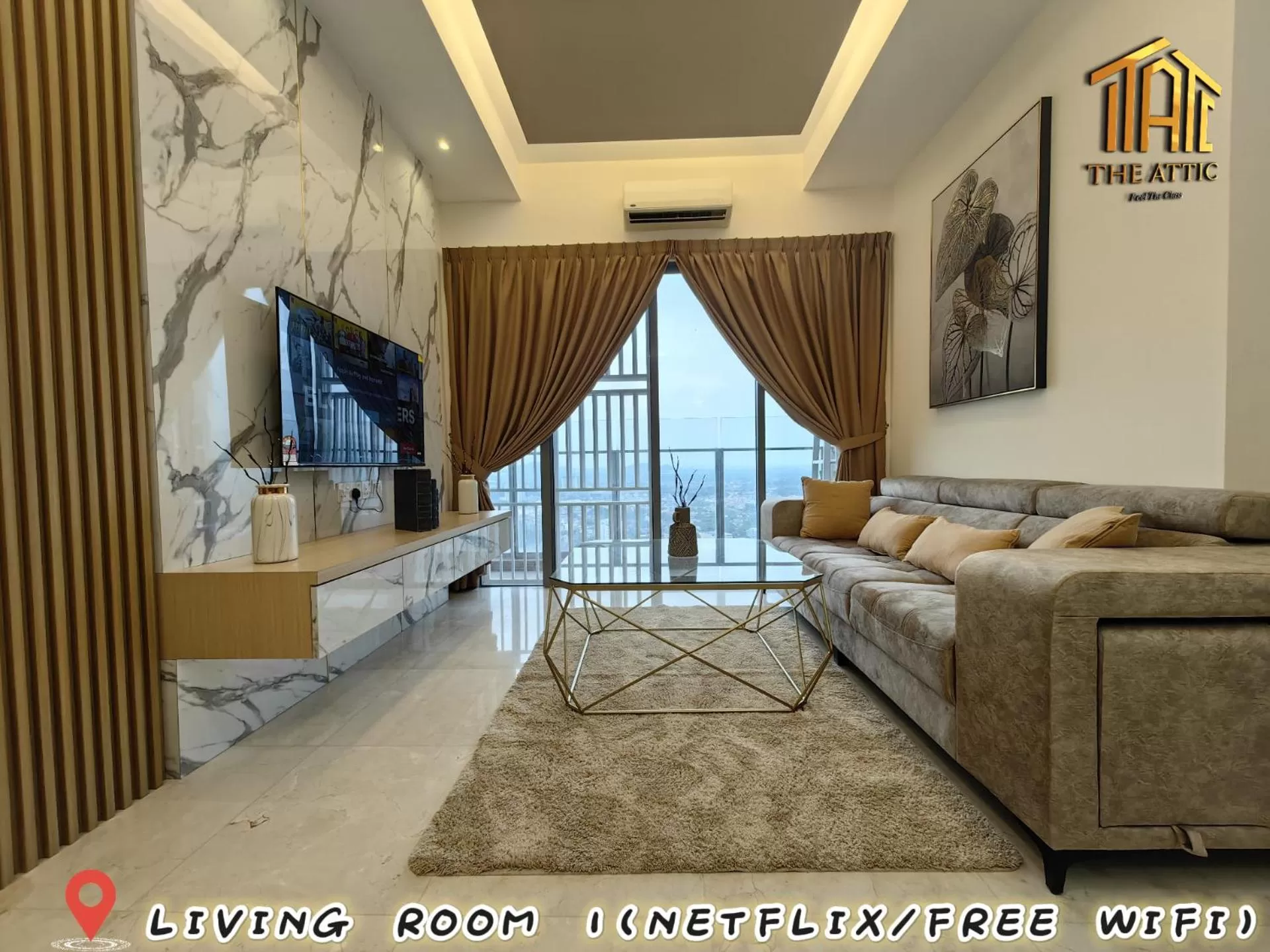 Deluxe Family Suite in Attic Home Melaka Silverscape Residence & Jonker
