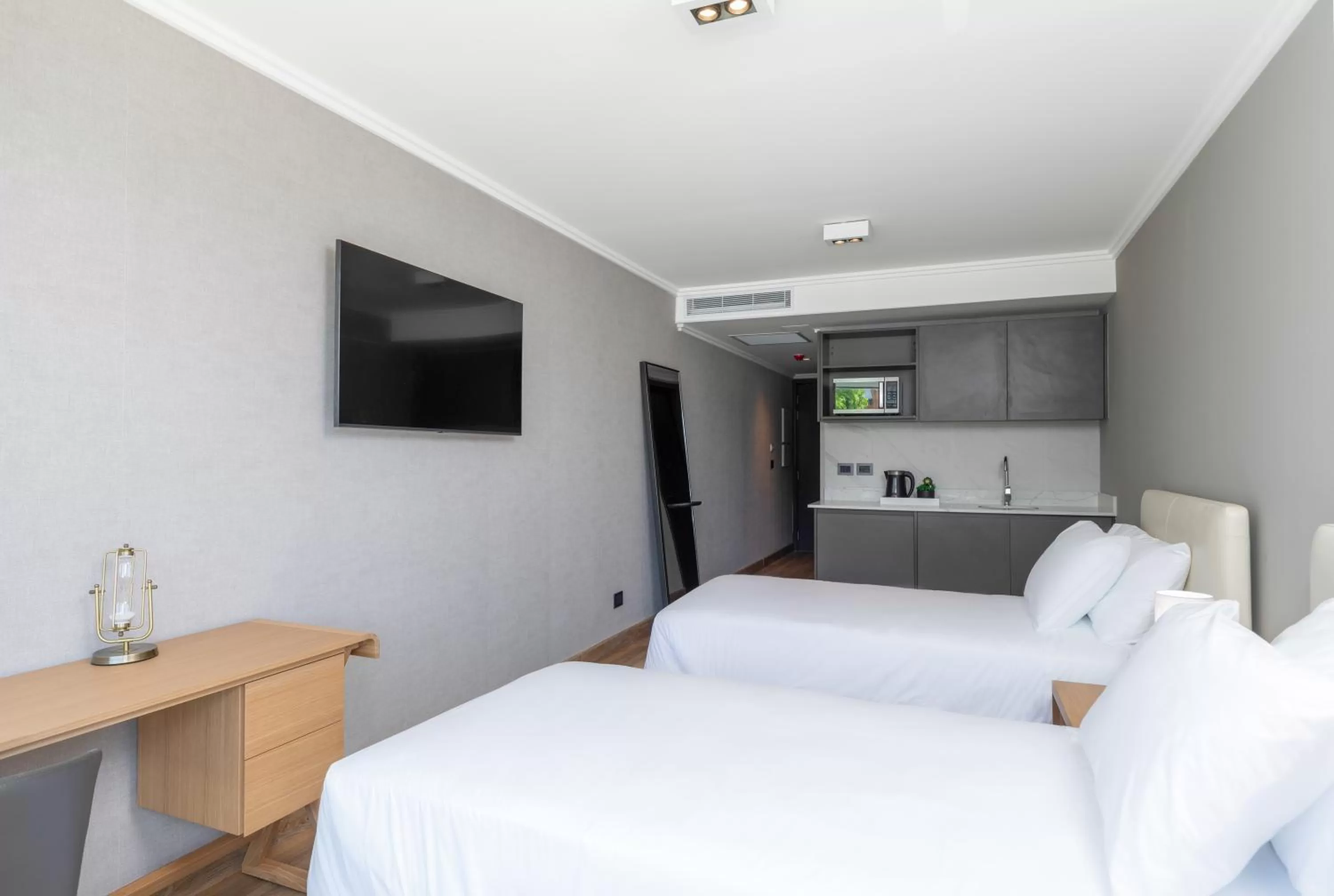 Bedroom, Bed in Hotel Solerios Mansa