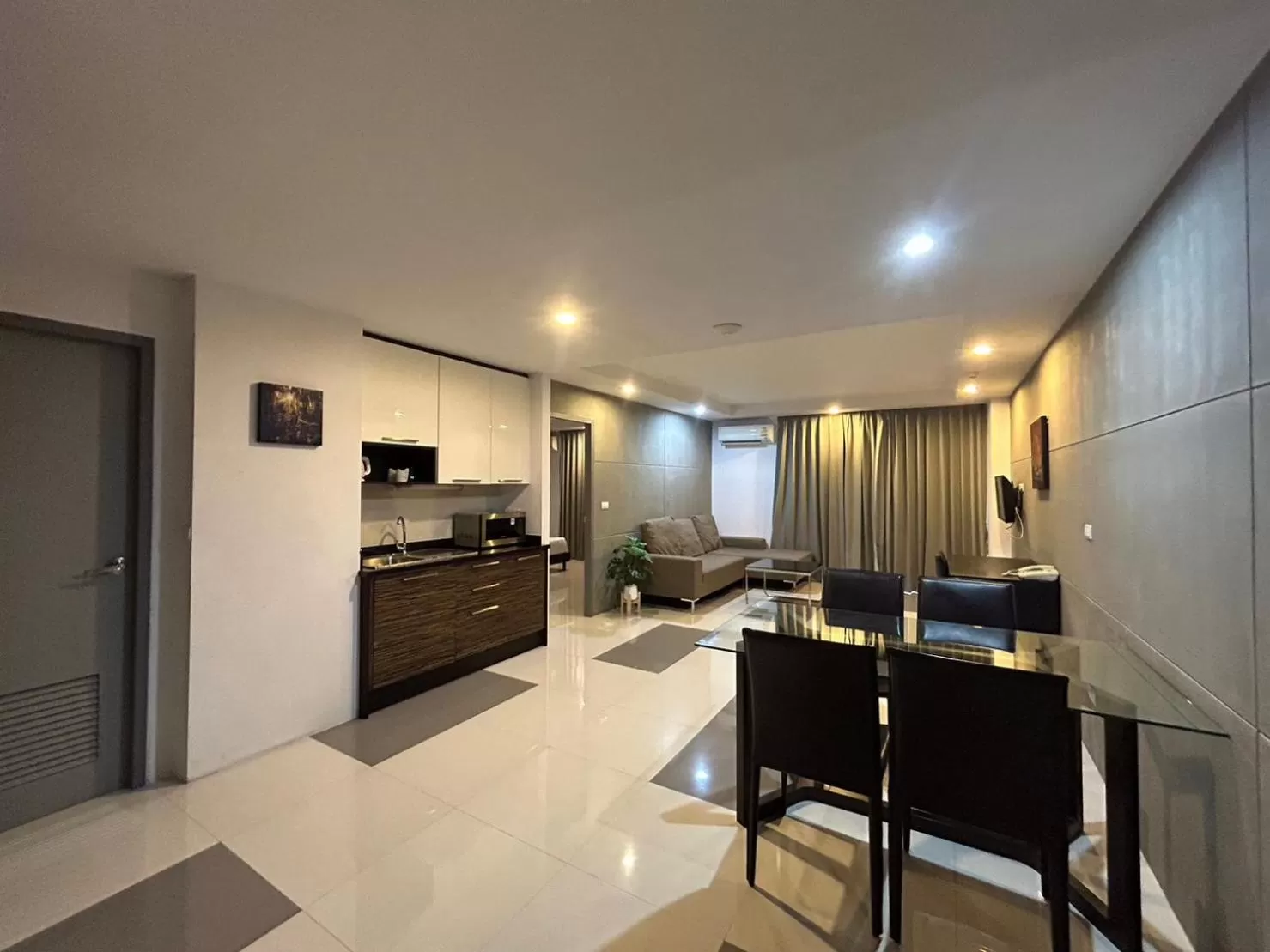 Living room in We Grand Ever 9