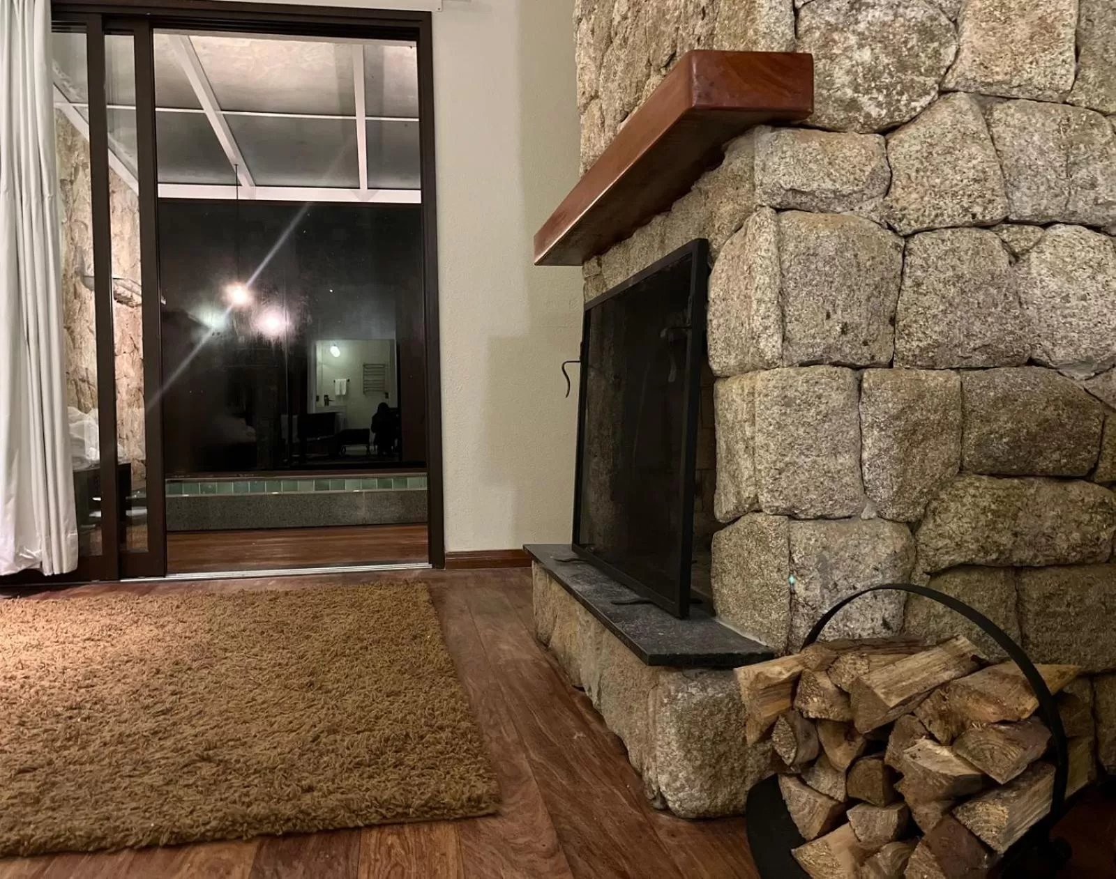 Pool view, Facade/Entrance in Kuriuwa Hotel