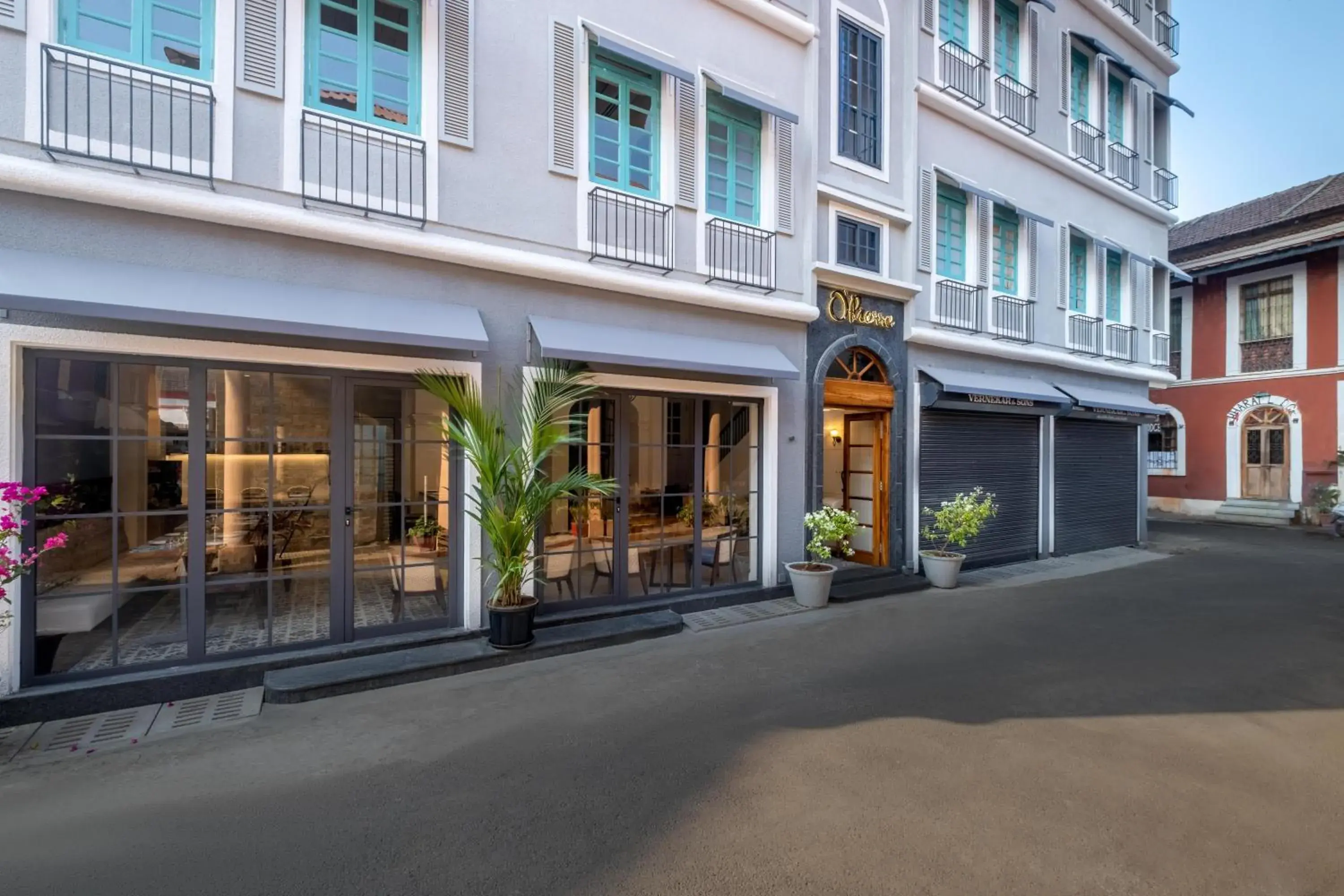 Property building in Opierre Property building in Opierre