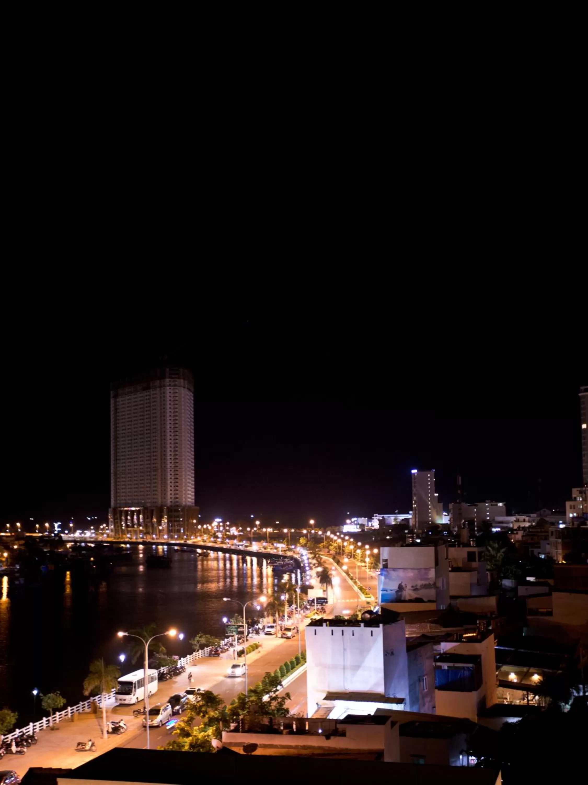 Moonlight Bay Hotel & Apartment