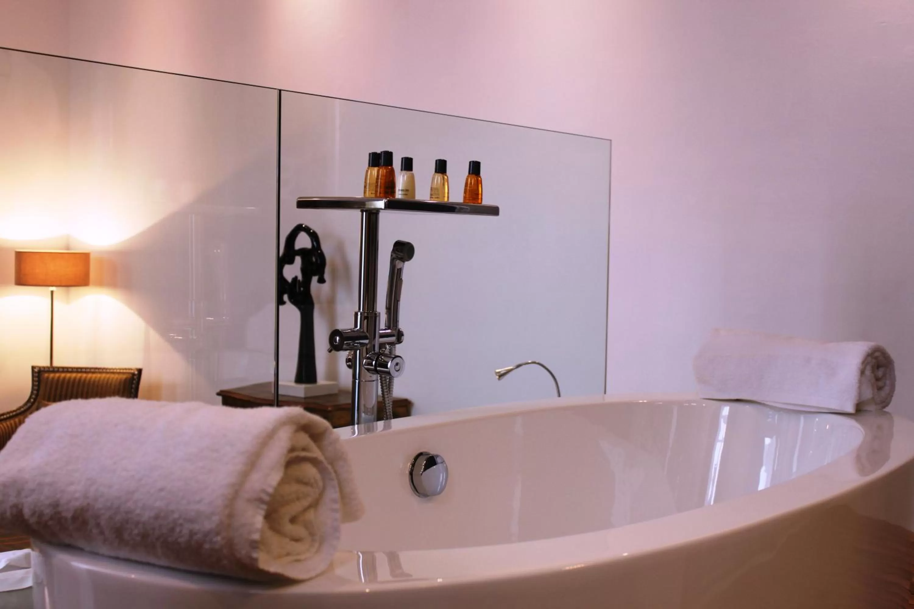 Bathroom in Résidence et Chambres d'Hôtes de La Porte d'Arras