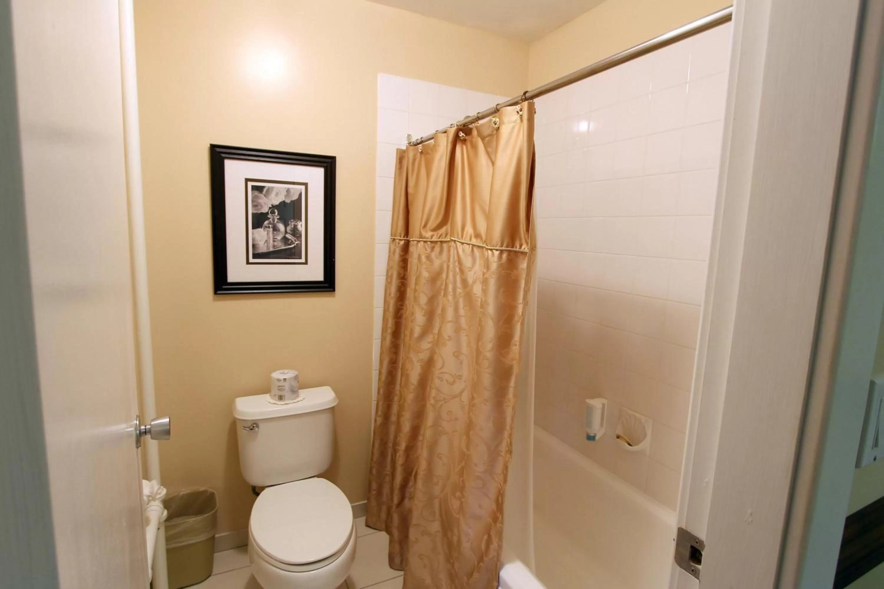 Bathroom in Royal Hotel Chilliwack