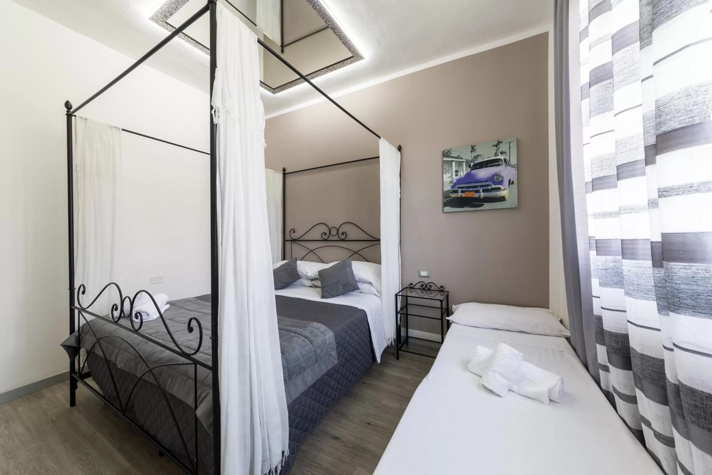 Photo of the whole room, Bed in Hotel Canarino