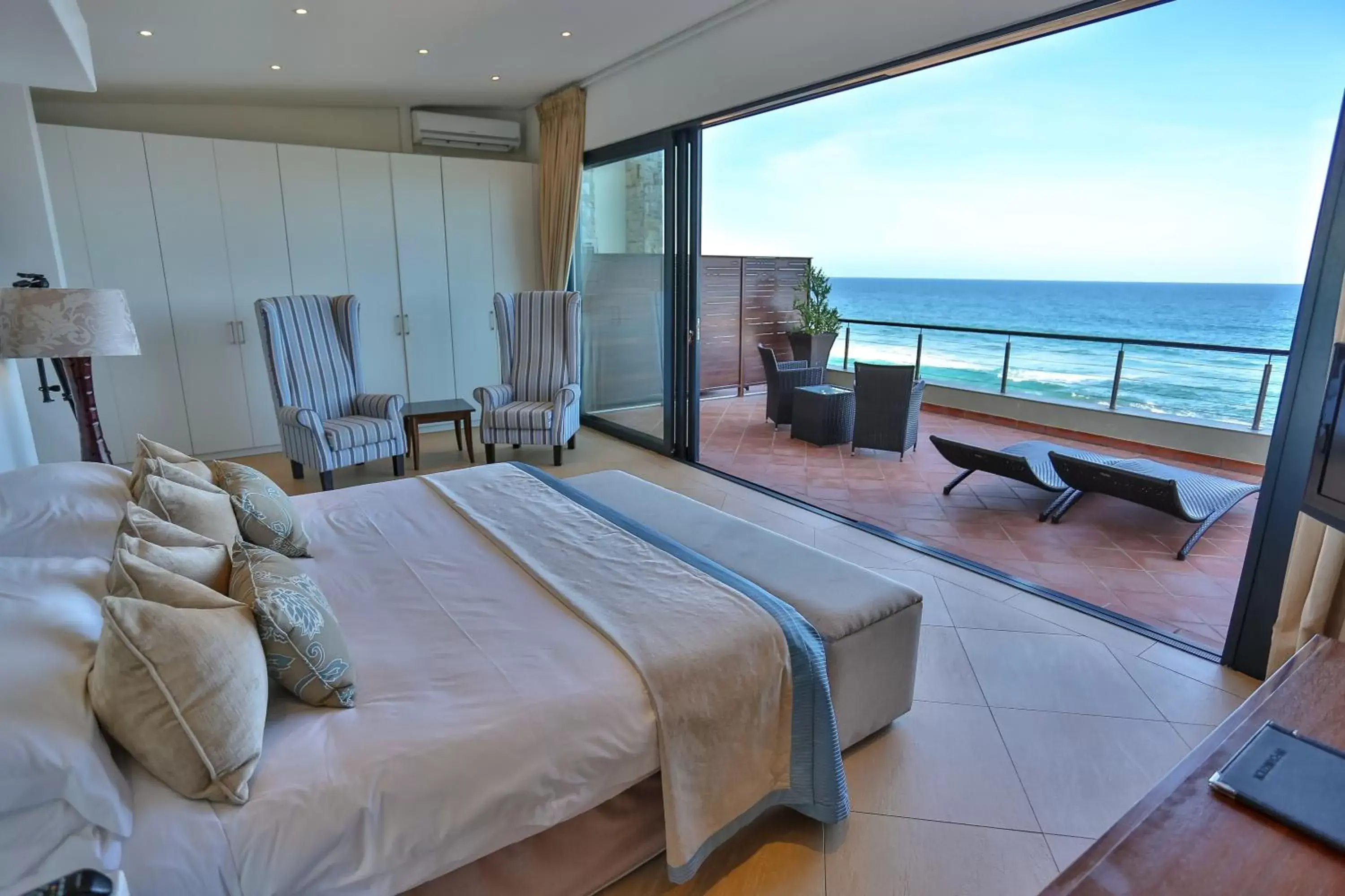 Deluxe Double Room with Sea View in Canelands Beach Club Deluxe Double Room with Sea View in Canelands Beach Club