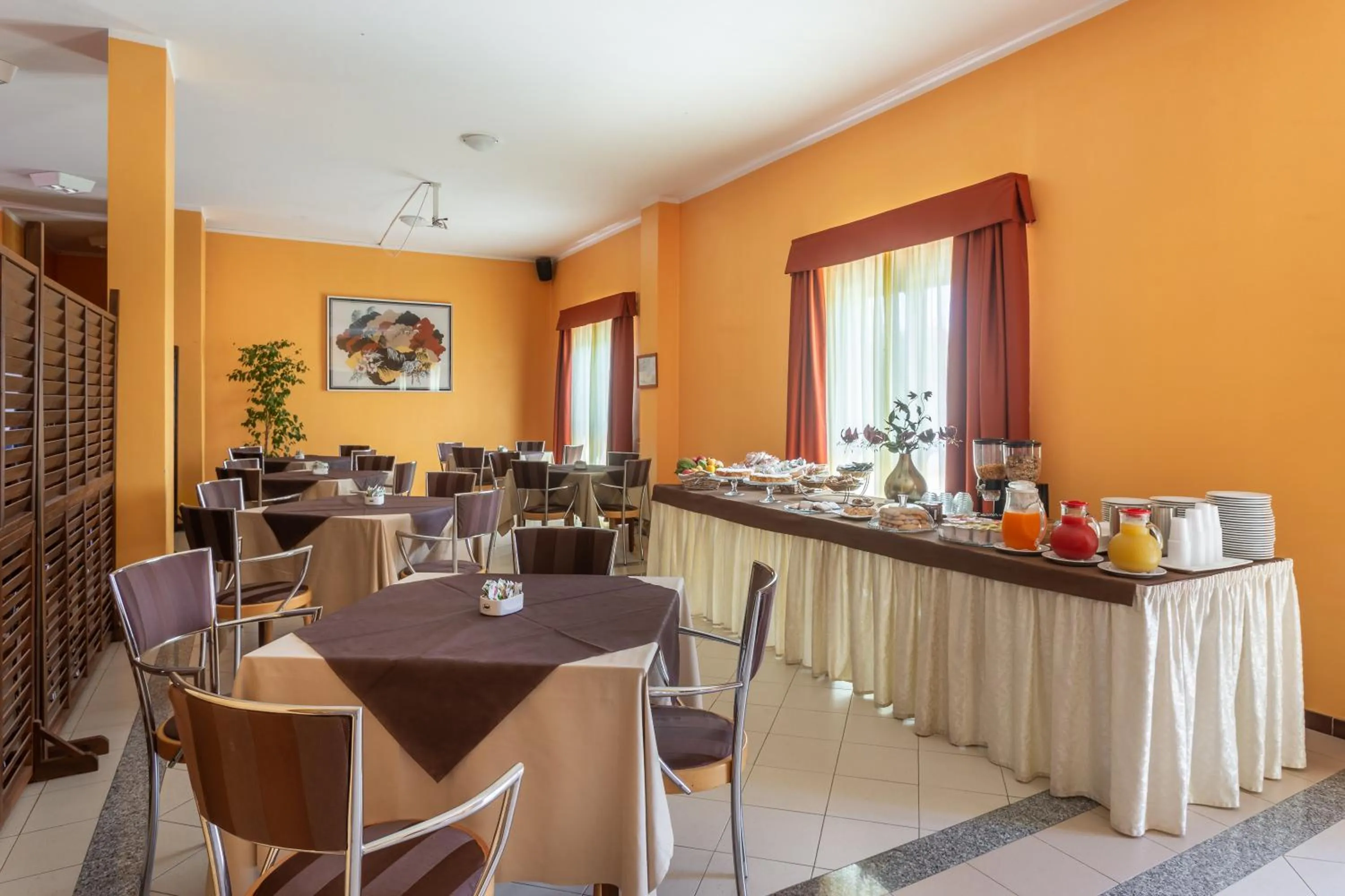 Breakfast in Rodia Inn