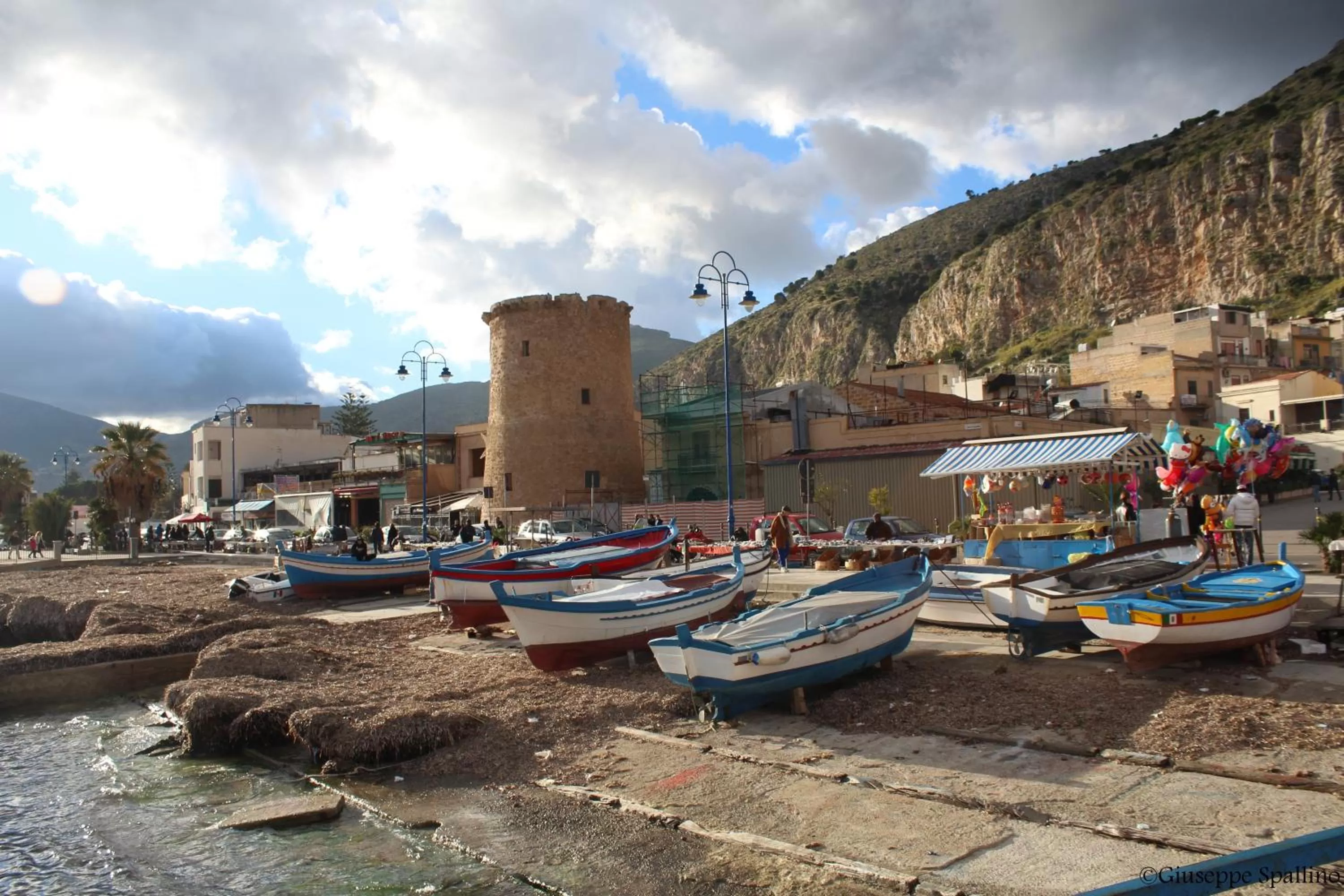 Nearby landmark, Beach in Room Sixty One