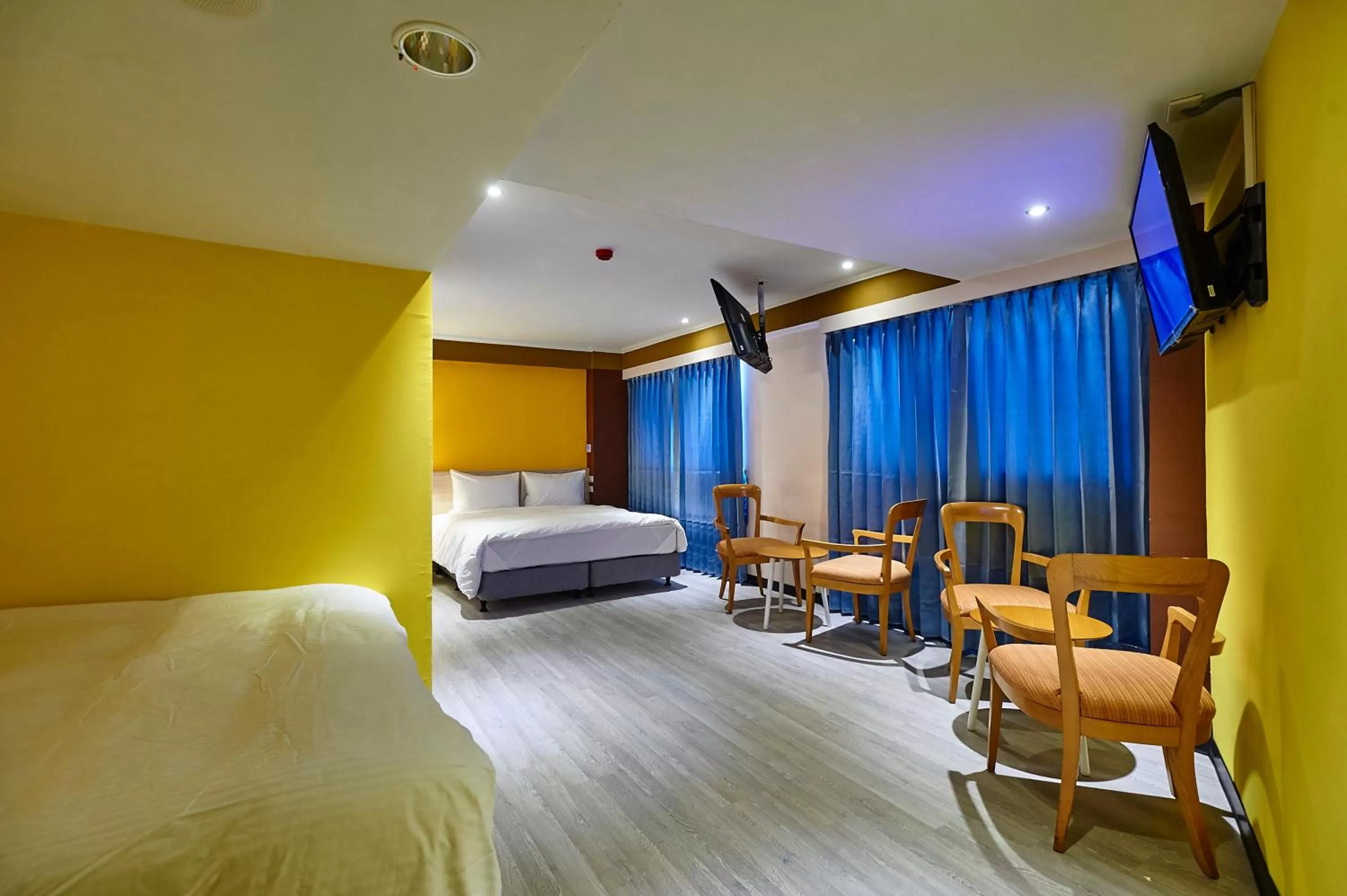 Bedroom in Lily Hotel