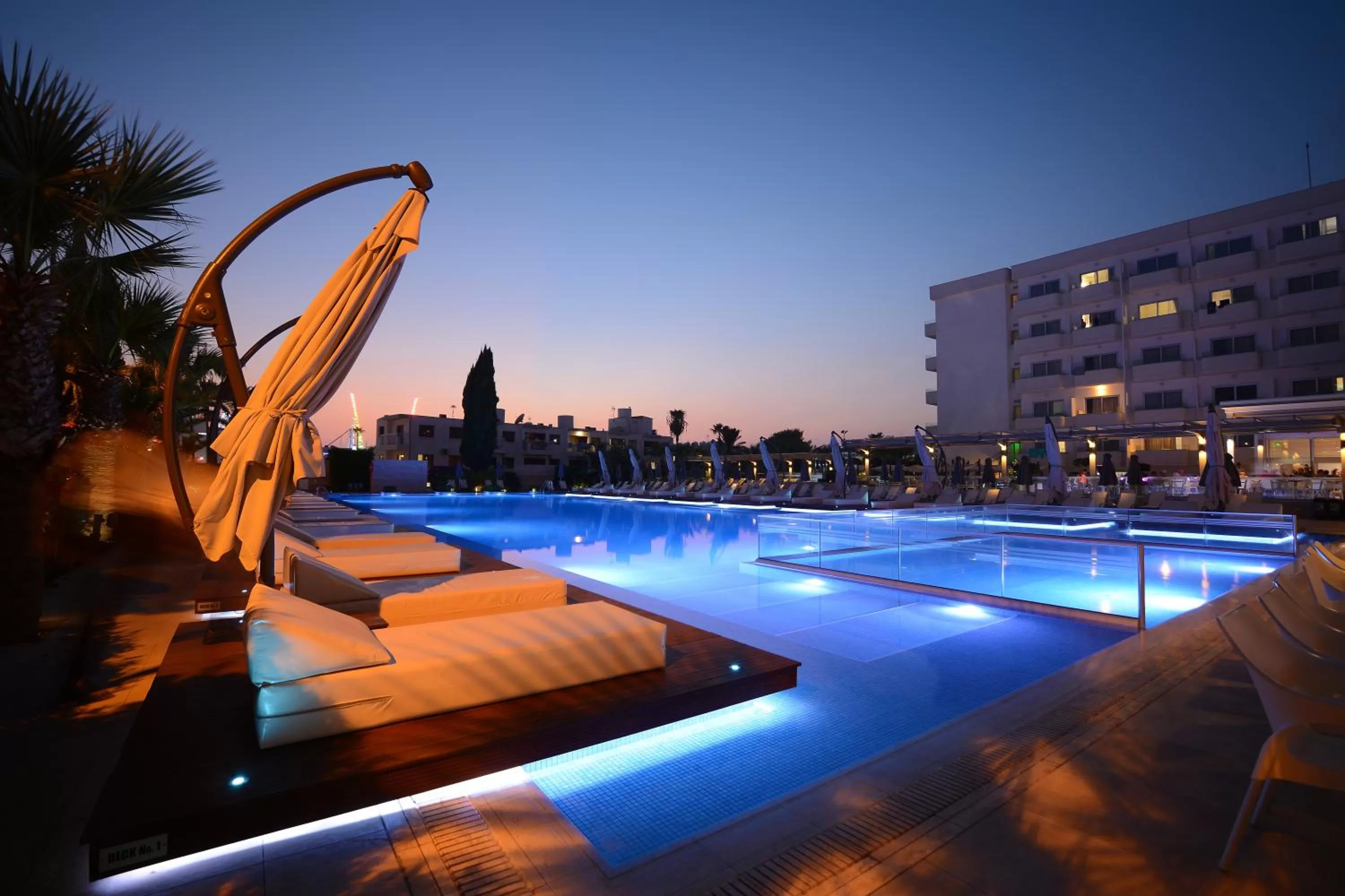 Swimming pool in Nestor Hotel