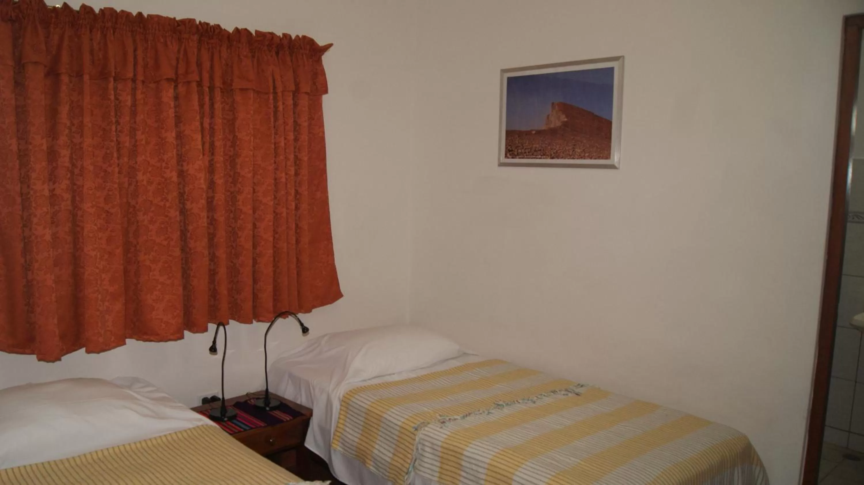 Bedroom, Bed in Hotel Cacique Adiact