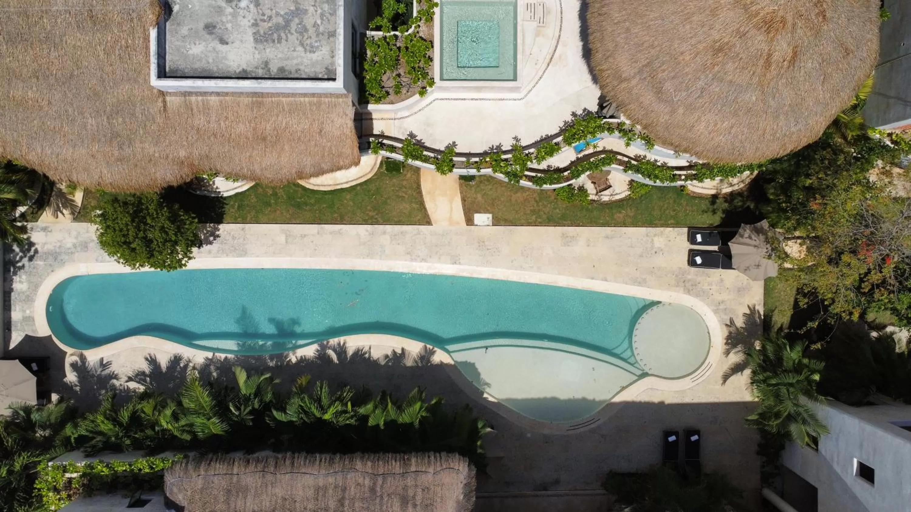 Swimming pool in Niwa Tulum