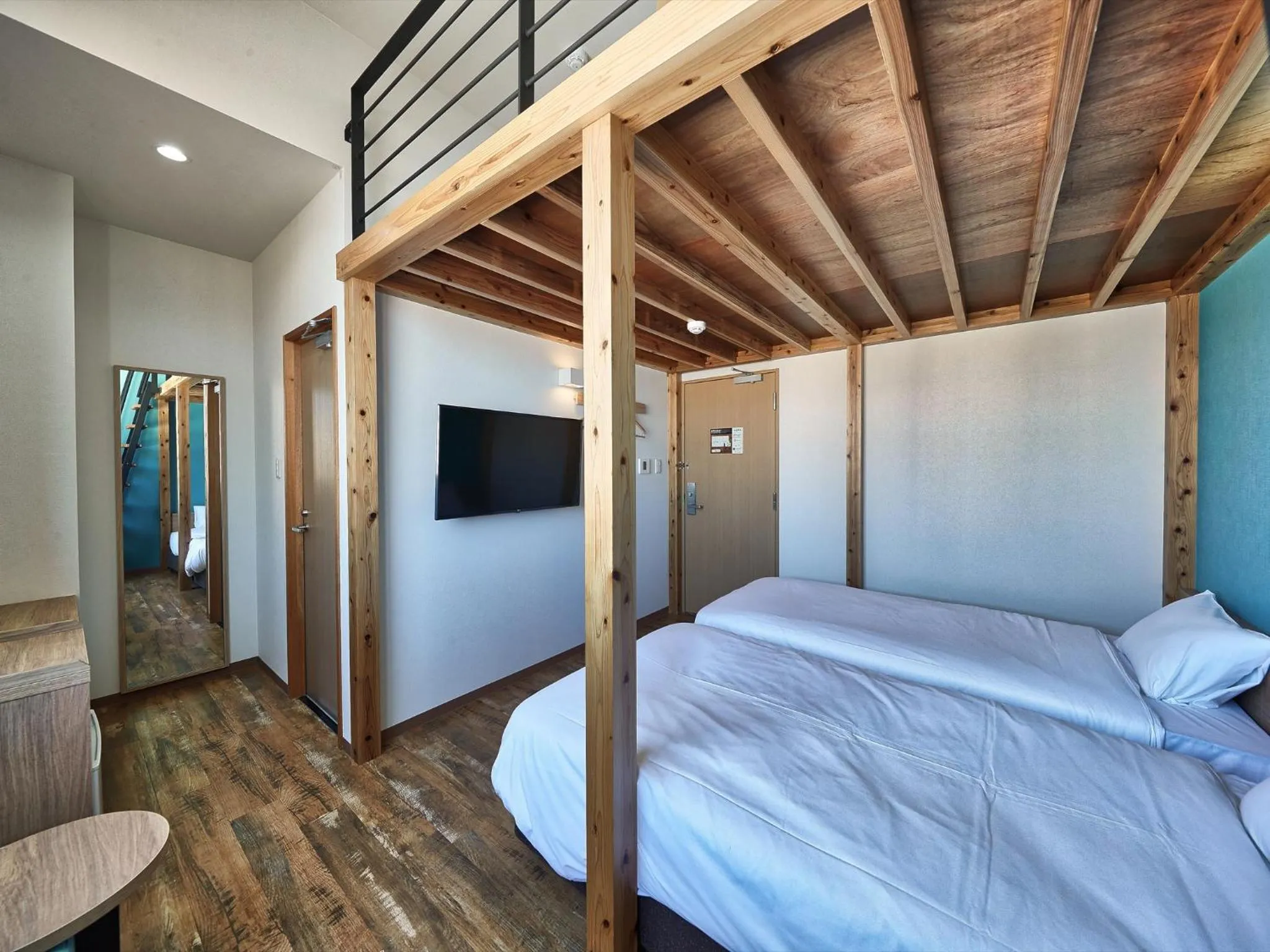 Photo of the whole room, Bed in CABIN&HOTEL ReTIME