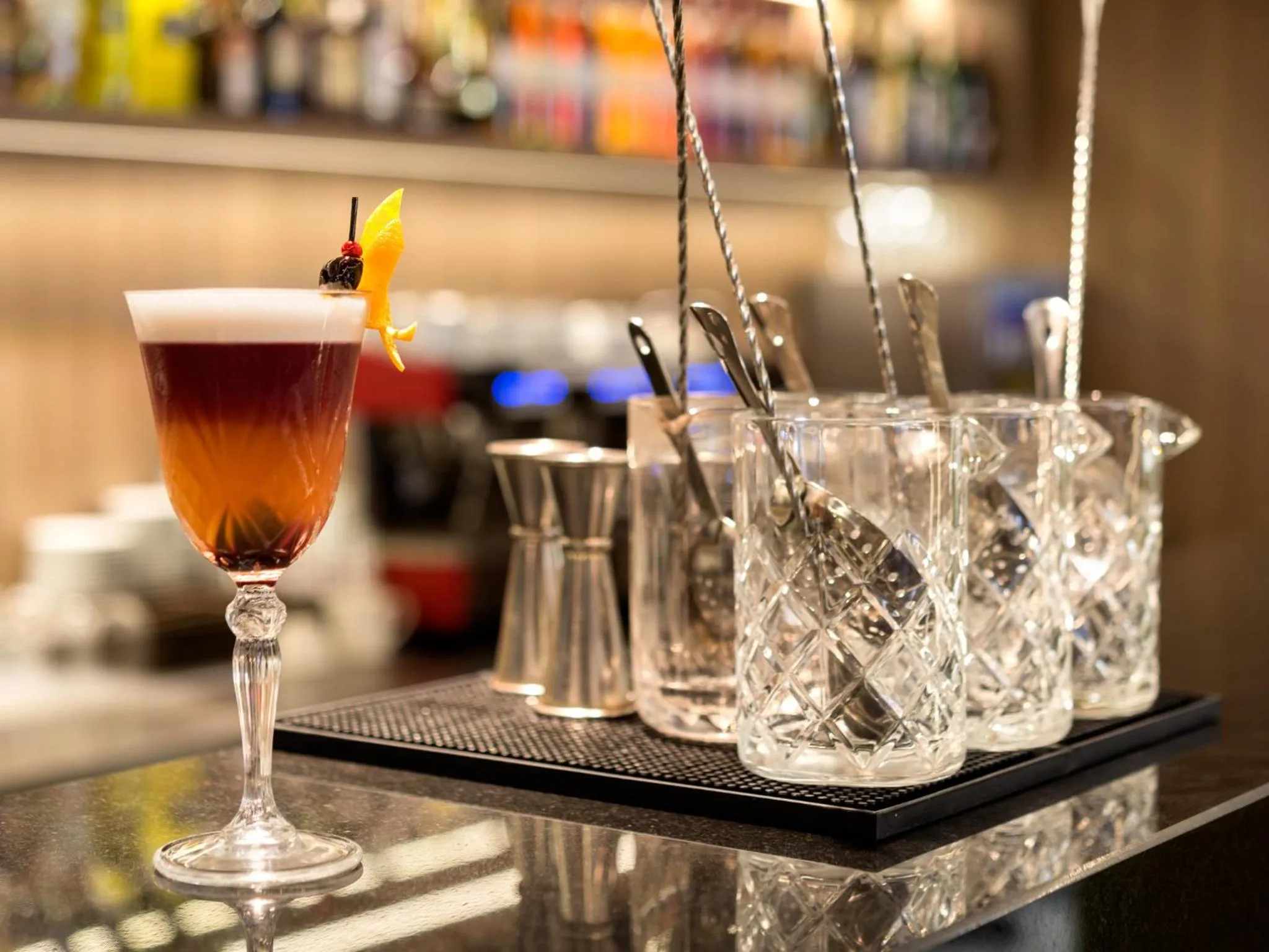 Lounge or bar in Golden Tulip Krakow Kazimierz