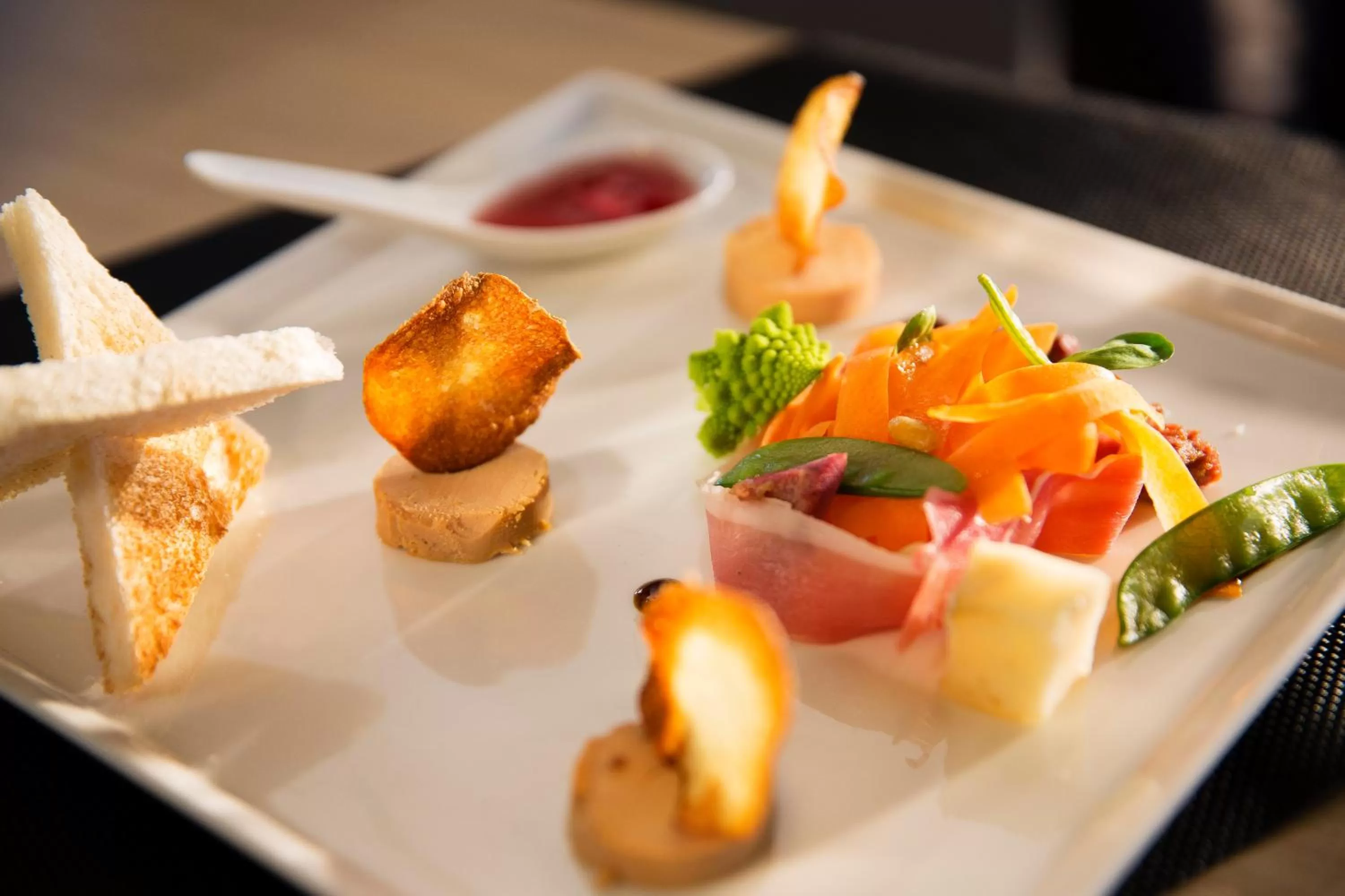 Restaurant/places to eat in Oceania Rennes