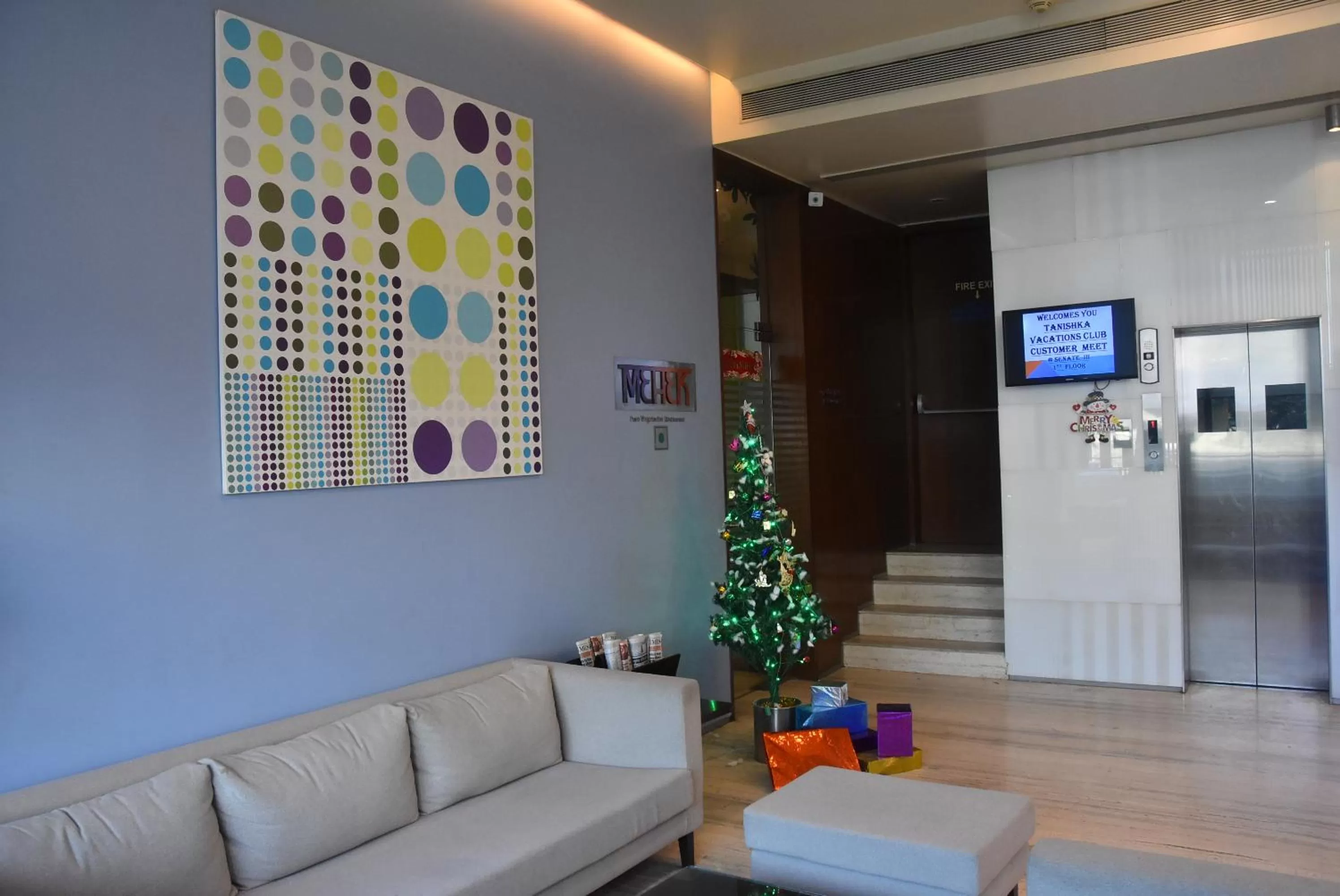 Lobby or reception, Seating Area in Marasa Sarovar Portico -Rajkot