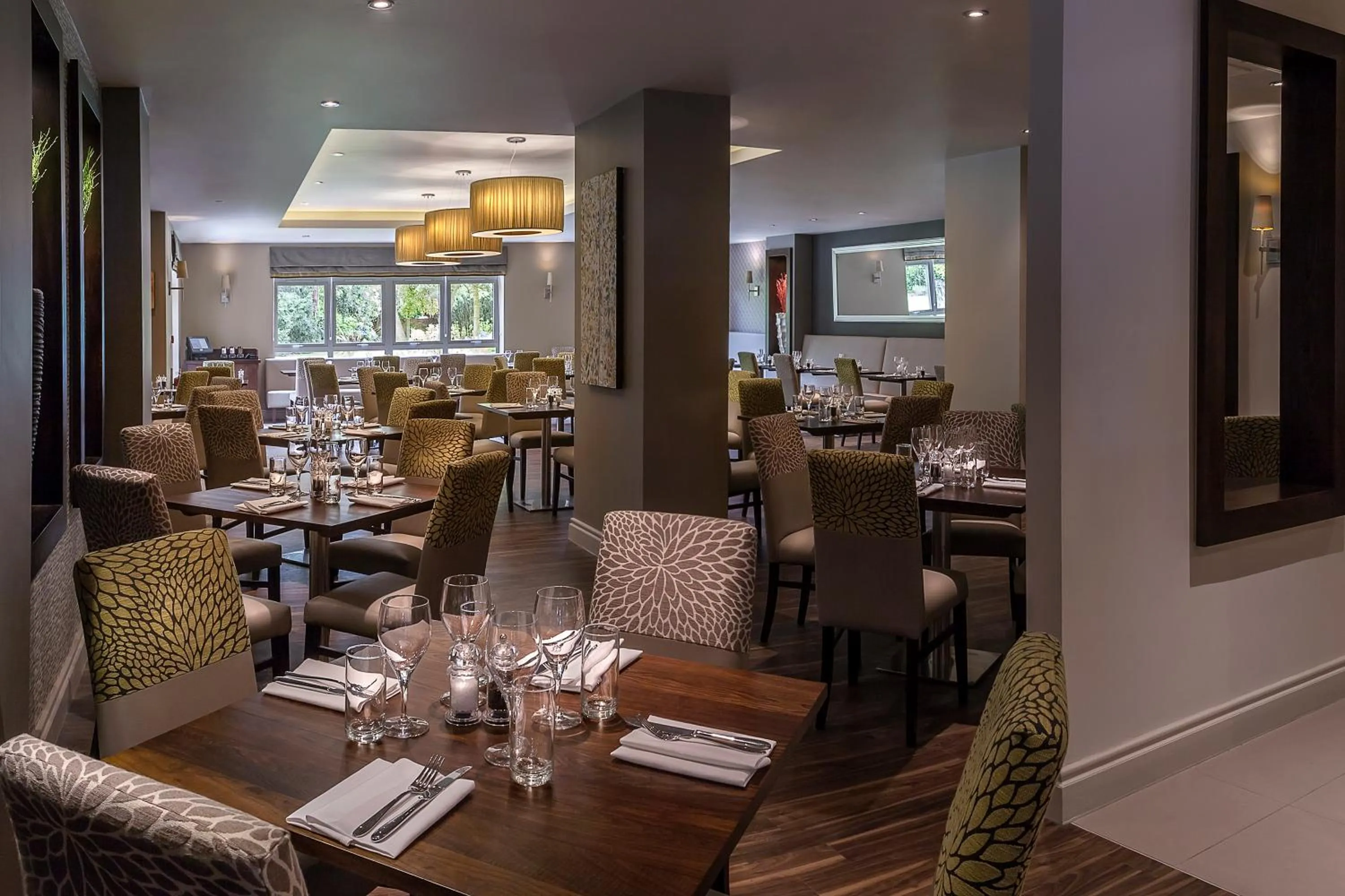 Restaurant/places to eat in Best Western Plus Pinewood Manchester Airport-Wilmslow Hotel