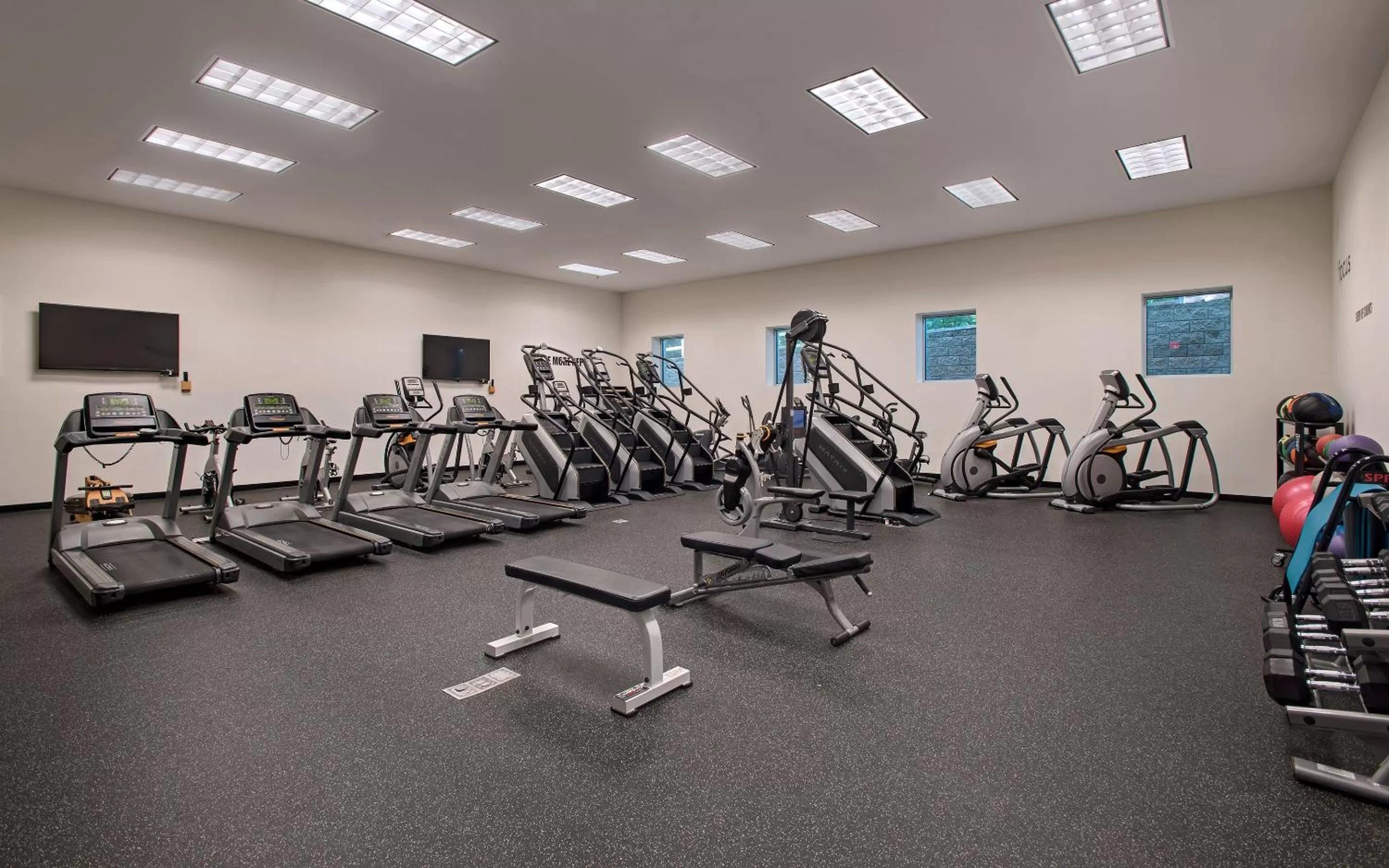 Fitness centre/facilities in Eaglewood Resort & Spa