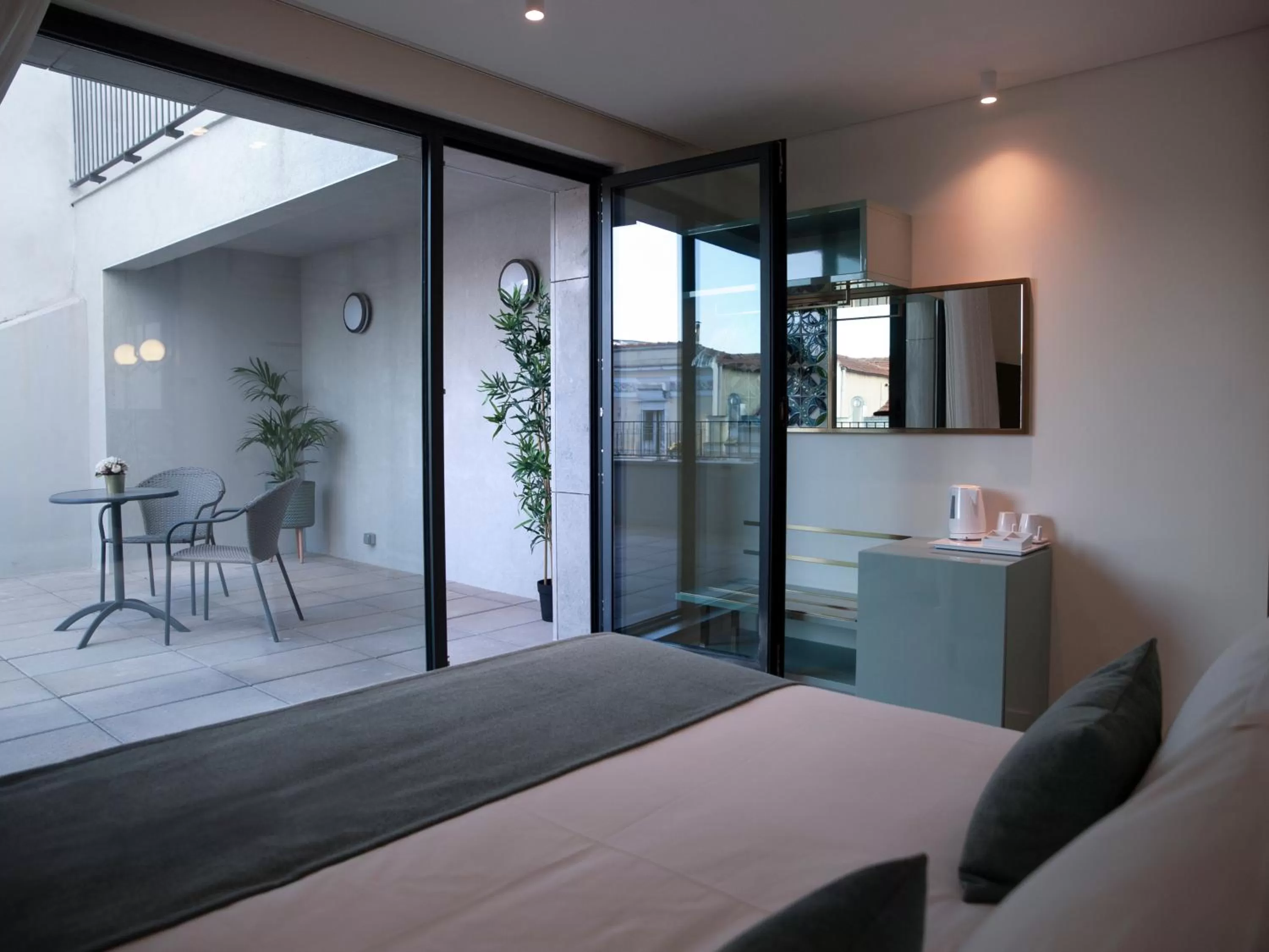 Bedroom, Bed in New Style Lisbon Hotel