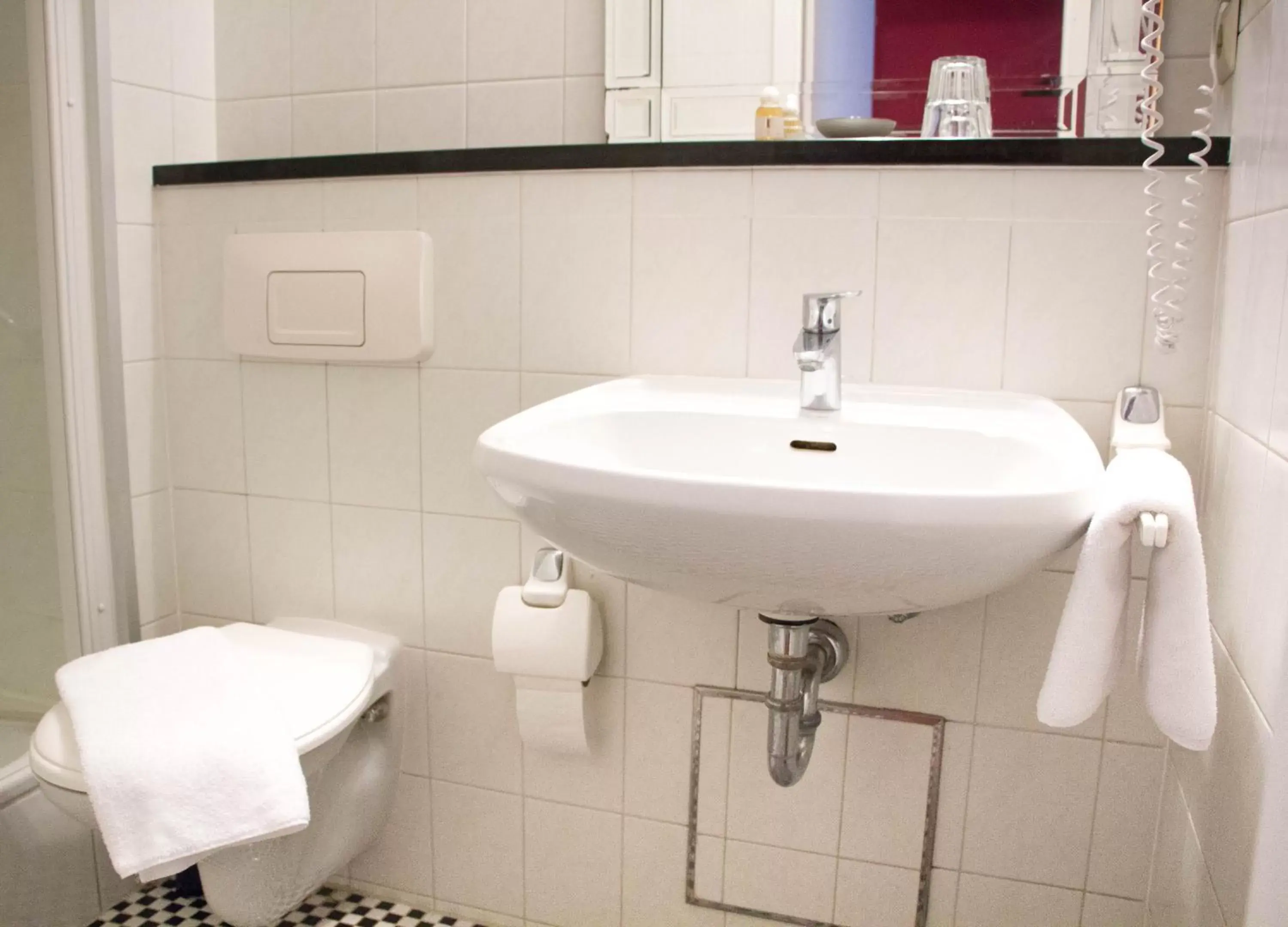 Basic Single Room in das HOTEL in München Basic Single Room in das HOTEL in München