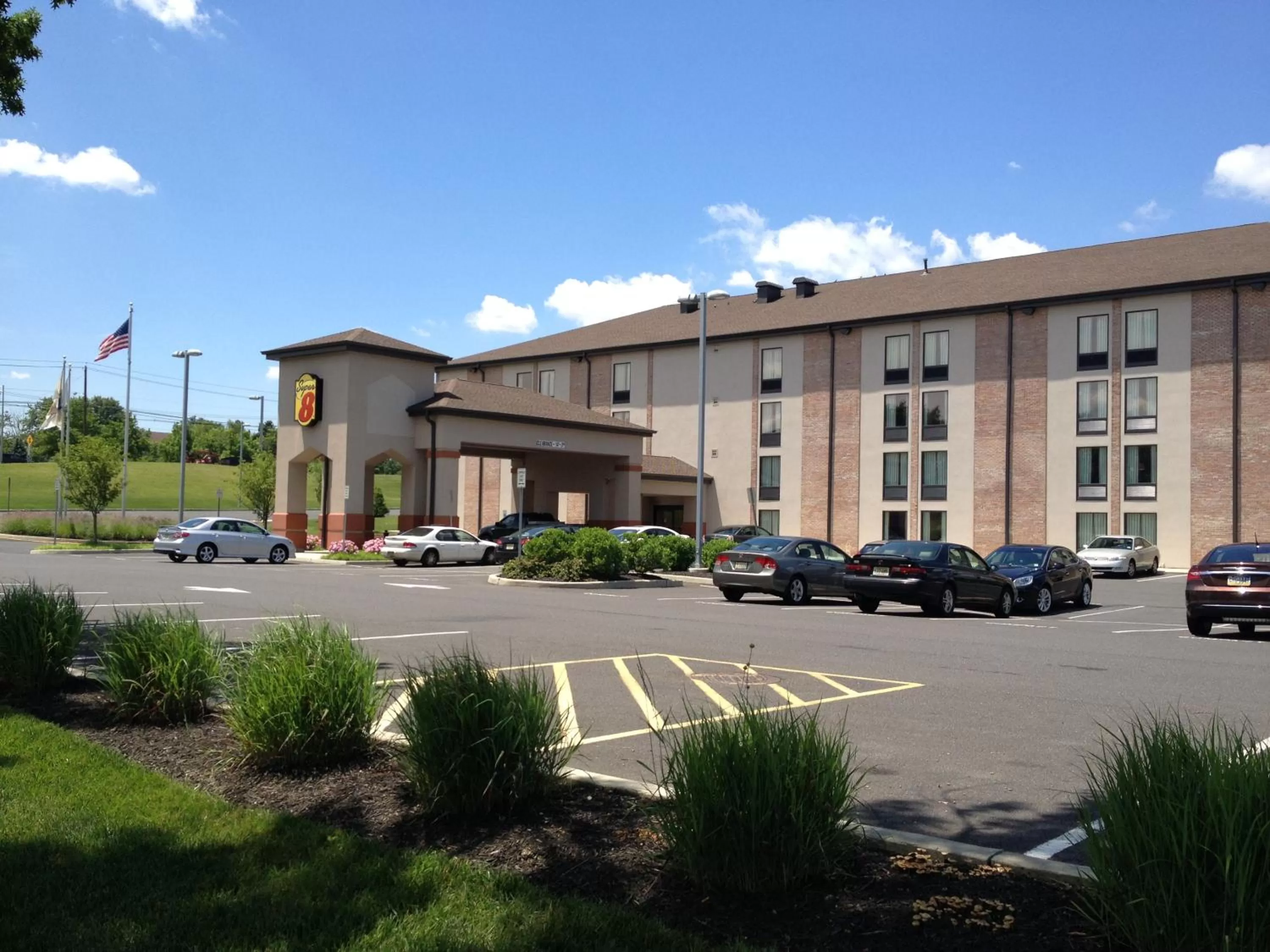 Facade/entrance in Super 8 by Wyndham Mount Laurel
