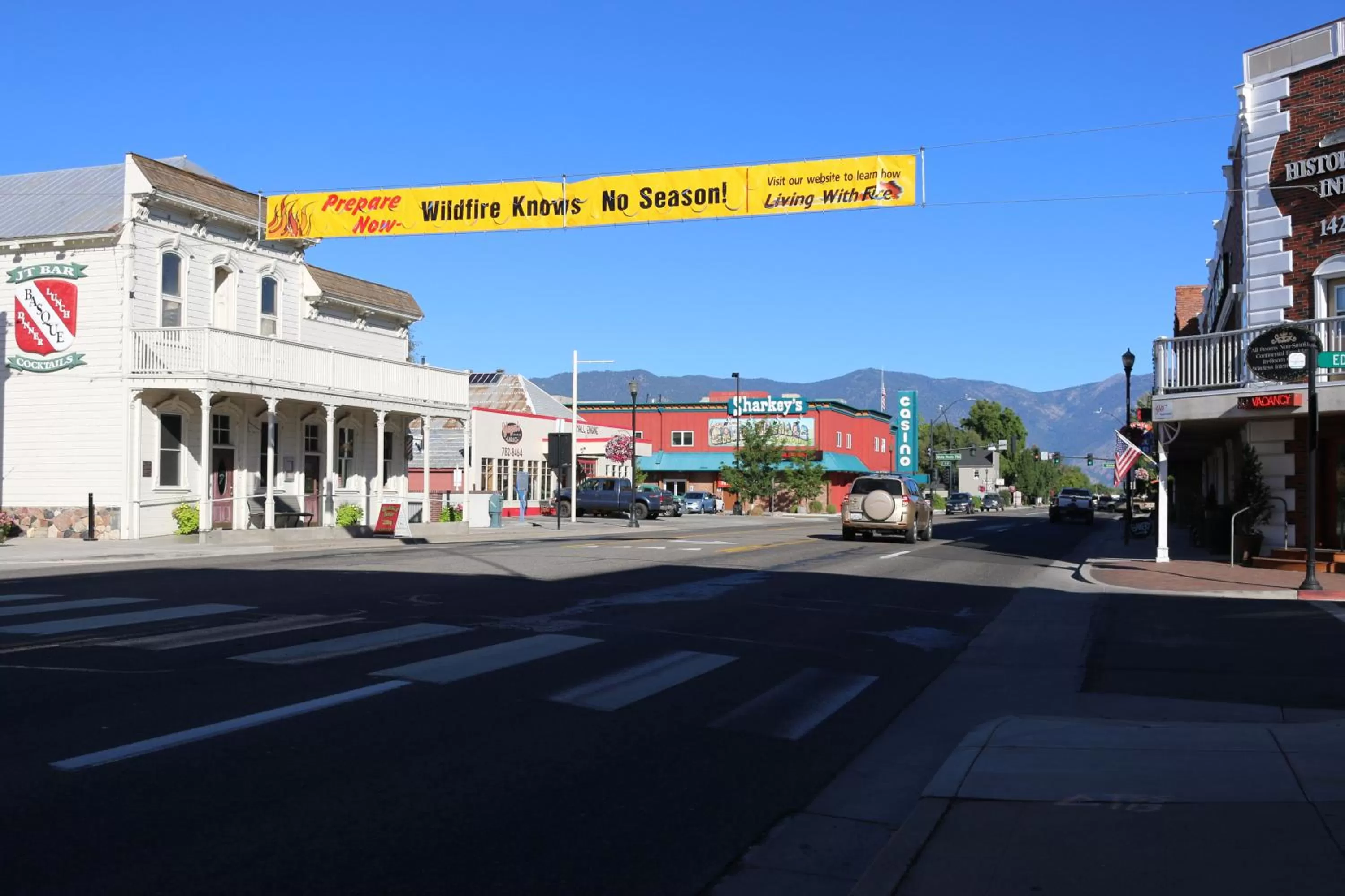 Property building in Historian Inn