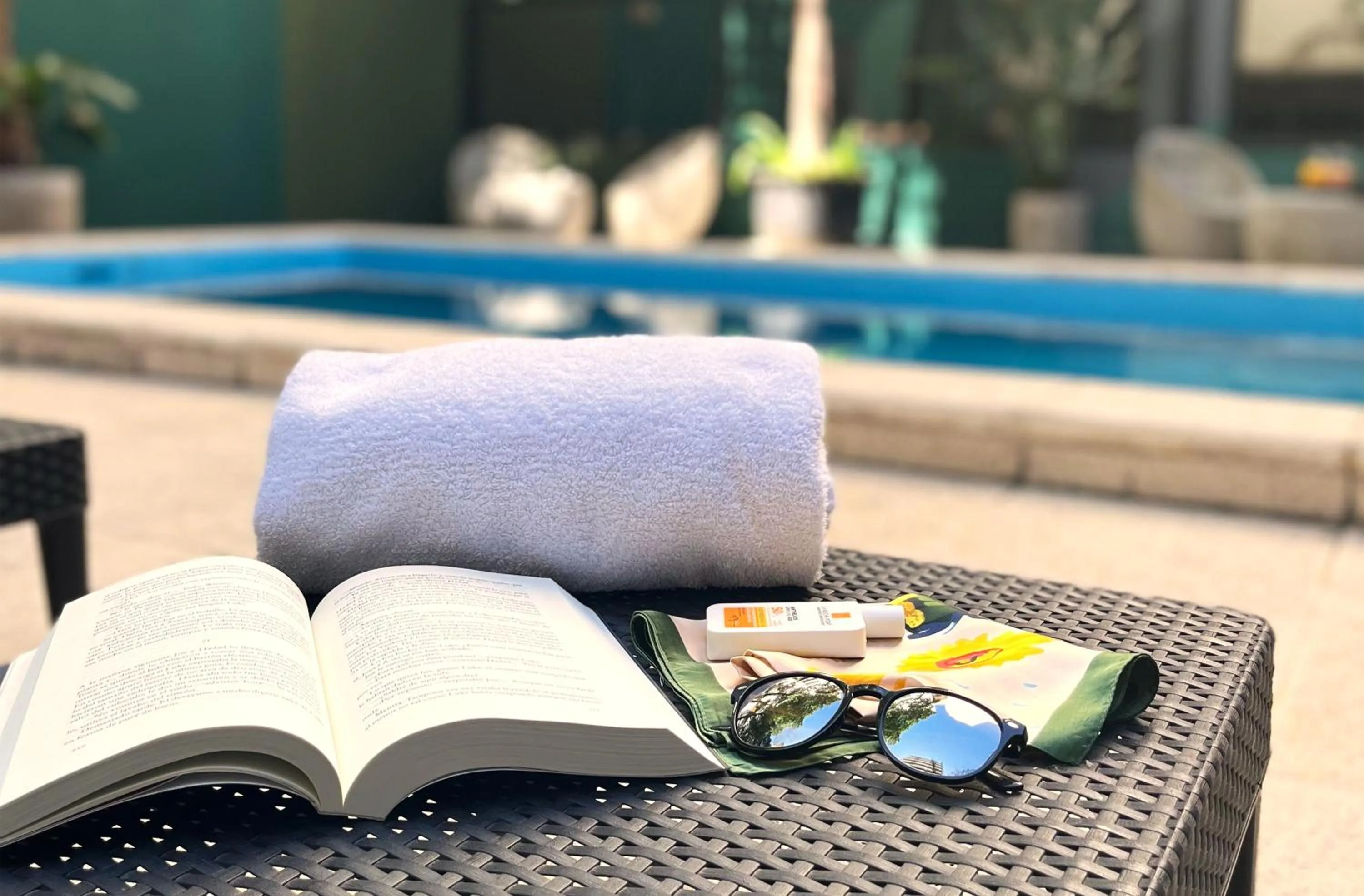 Pool view in Deco Collection