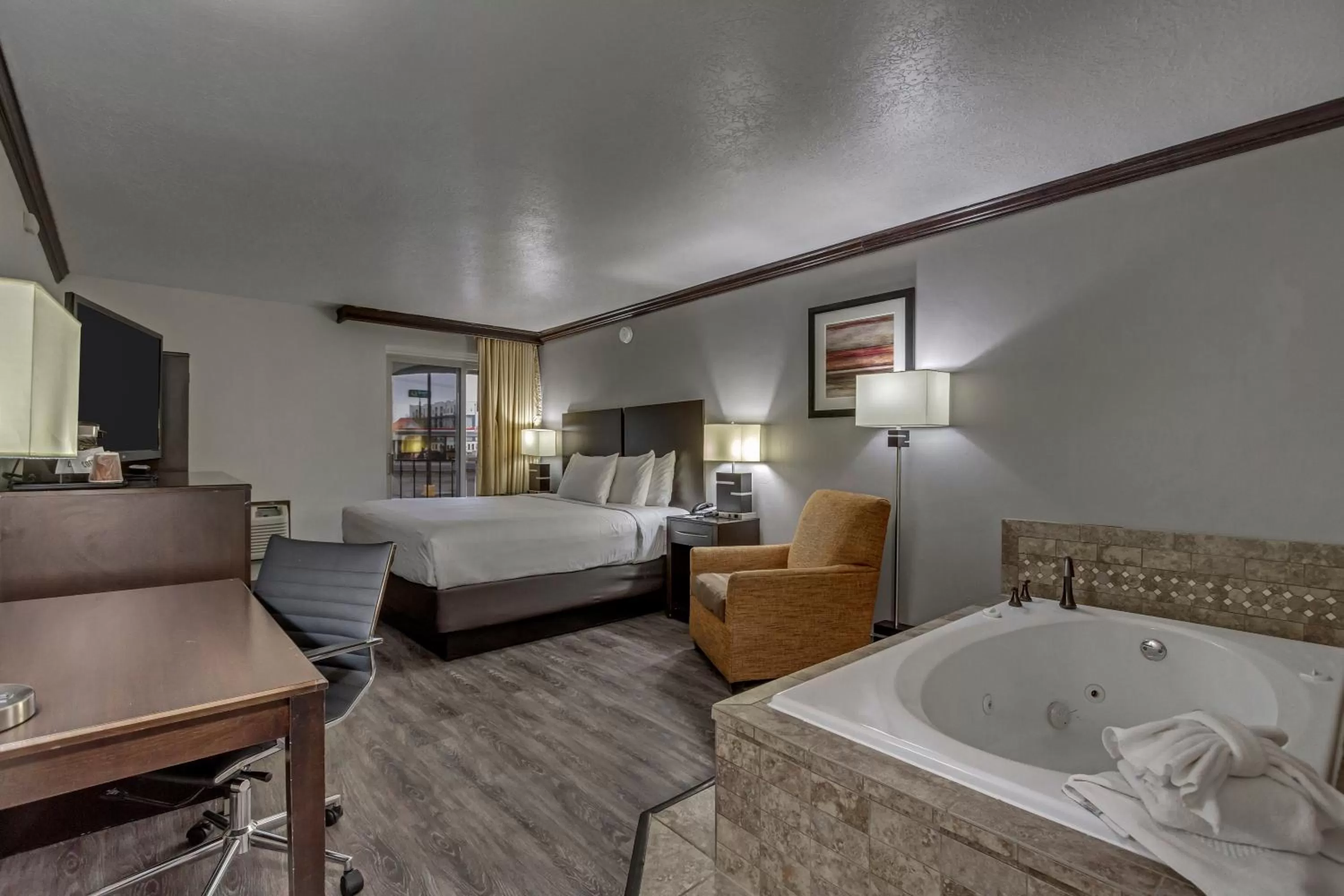 Bed in Park Inn by Radisson, Salt Lake City-Midvale