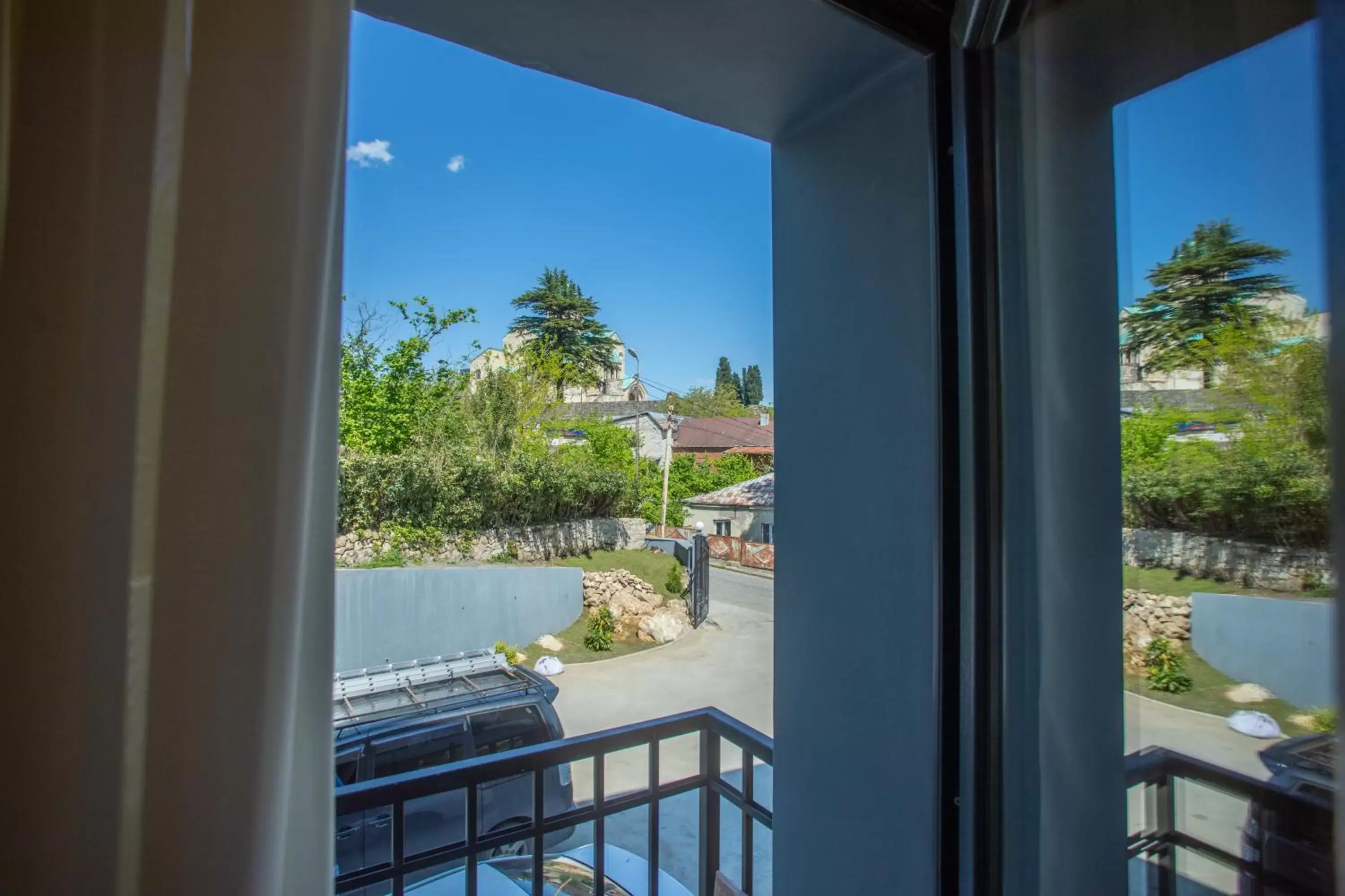 Twin Room with Mountain View in Hotel Green Town Twin Room with Mountain View in Hotel Green Town