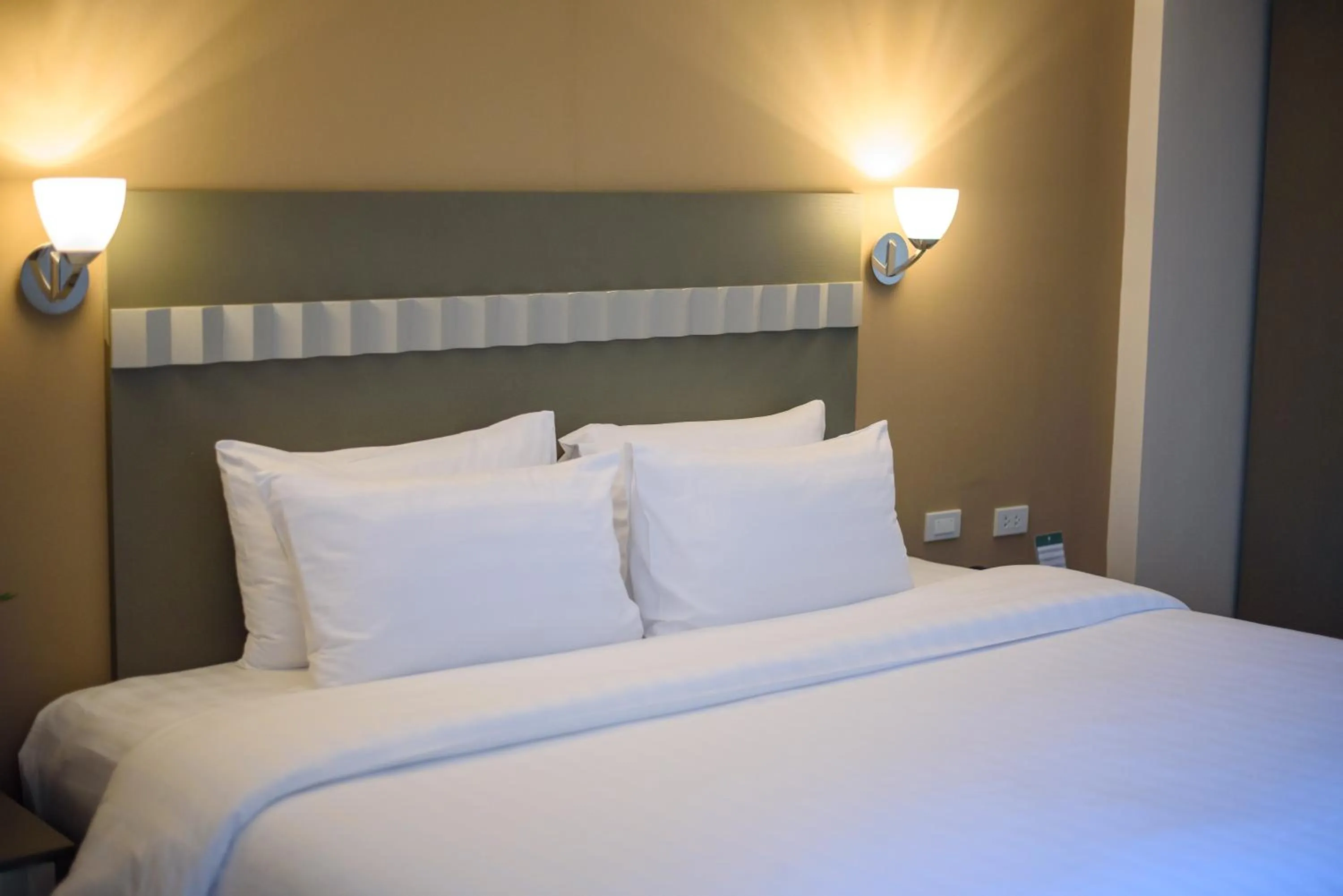 Bedroom, Bed in SC Park Hotel