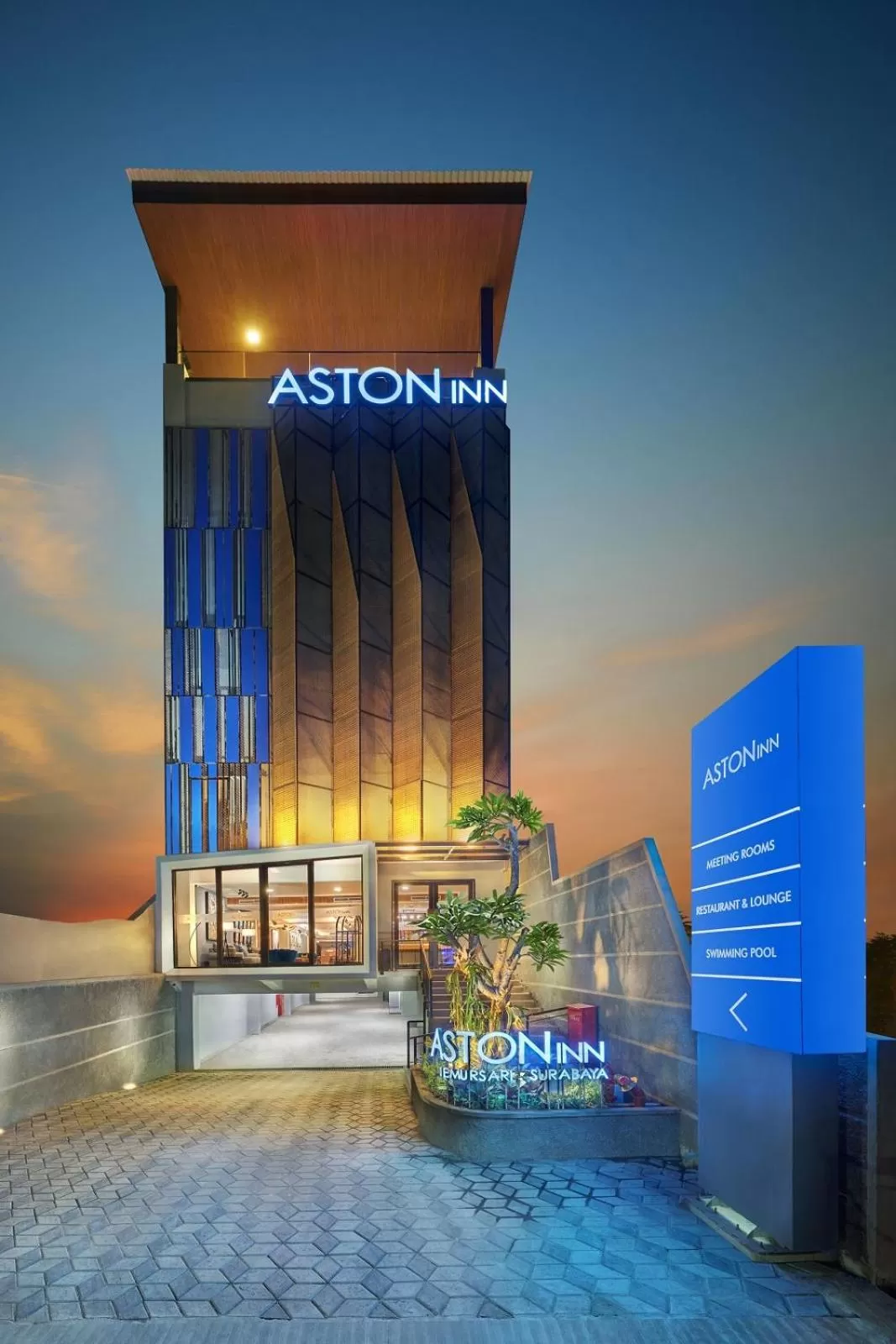 Property building in Aston Inn Jemursari