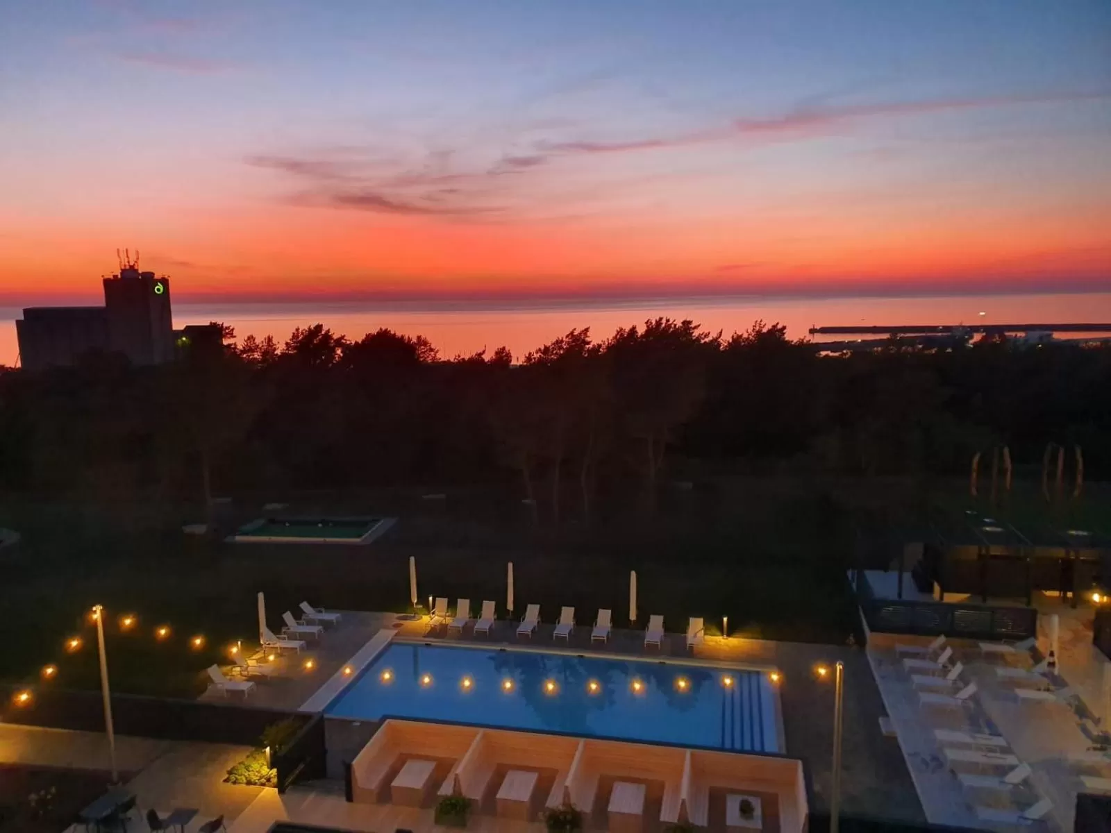 Pool view in First Hotel Kokoloko