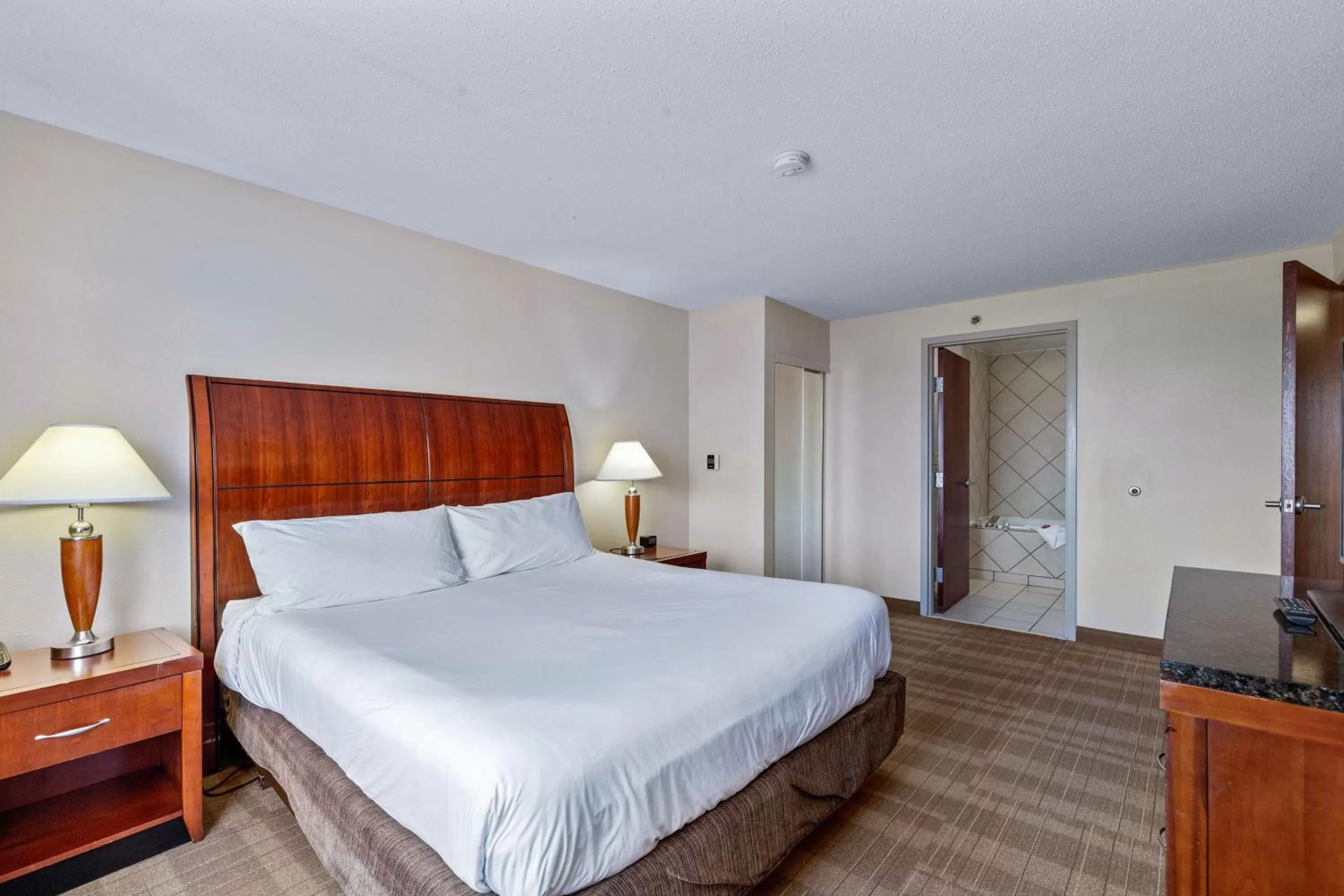 Bed in Hilton Garden Inn Starkville