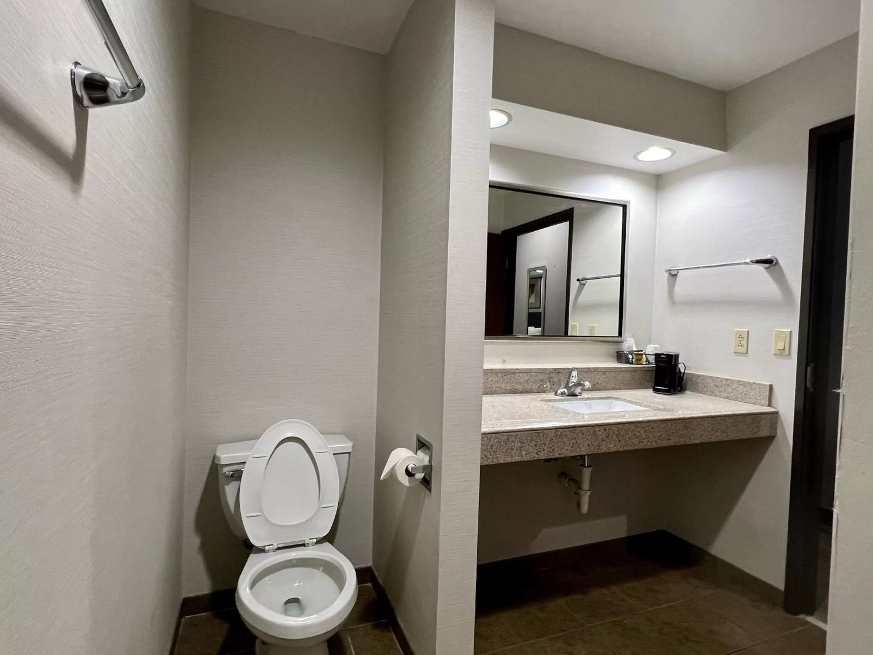 Bathroom in HomeTowne Studios & Suites by Red Roof Washington