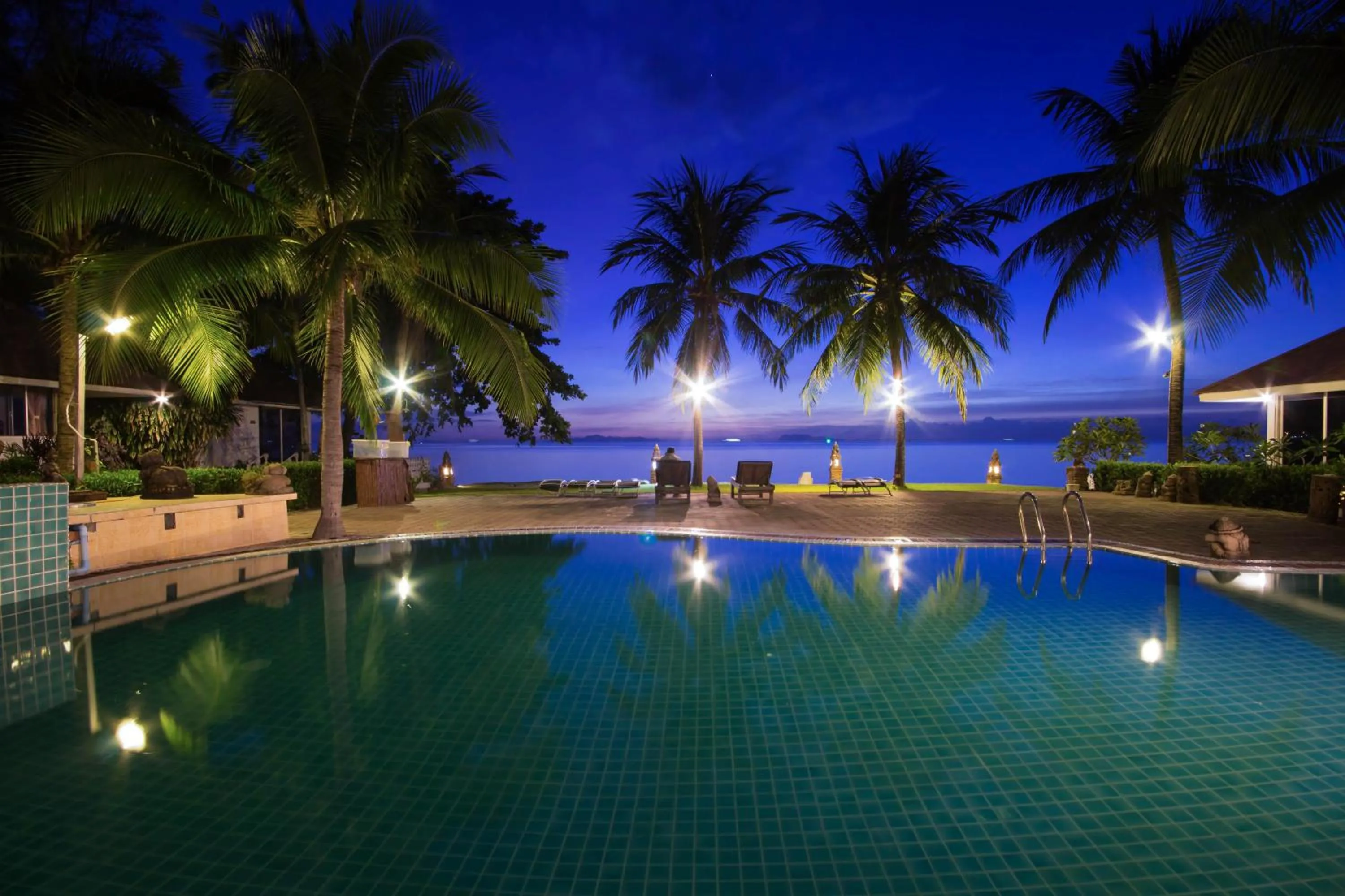 Swimming pool in Rajapruek Samui Resort - SHA Plus