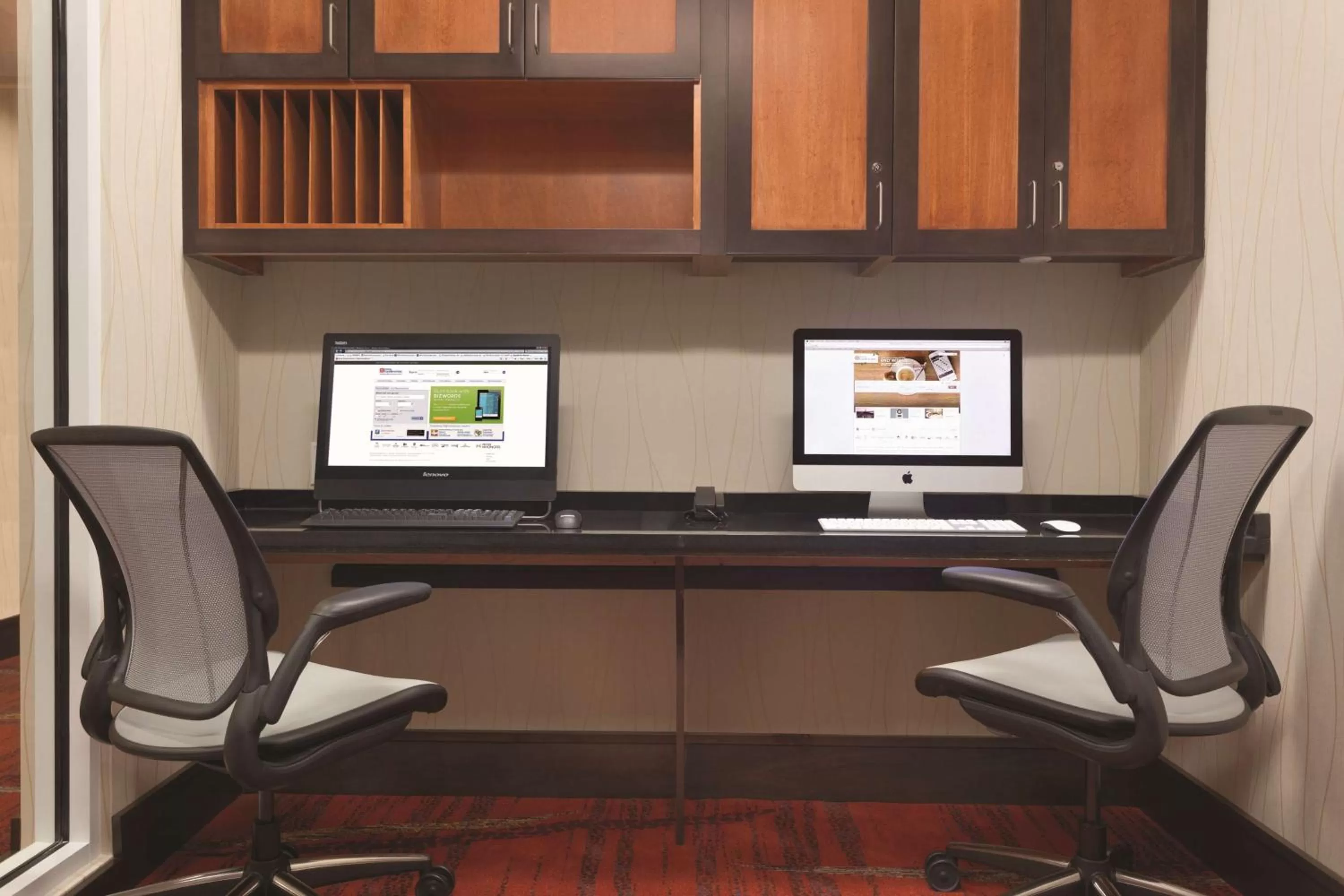 Business facilities in Hilton Garden Inn Falls Church