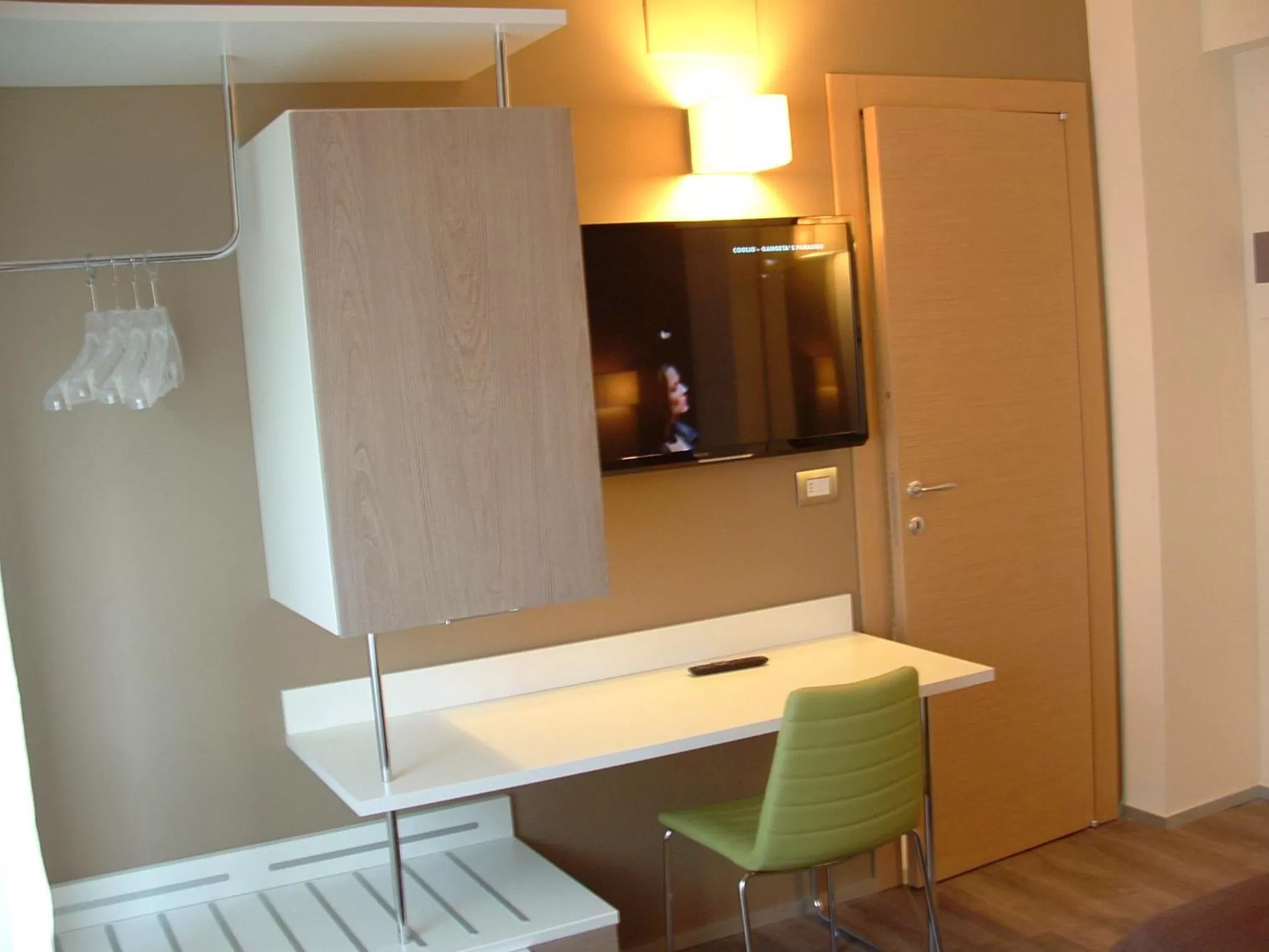 TV and multimedia in Hotel Toscana