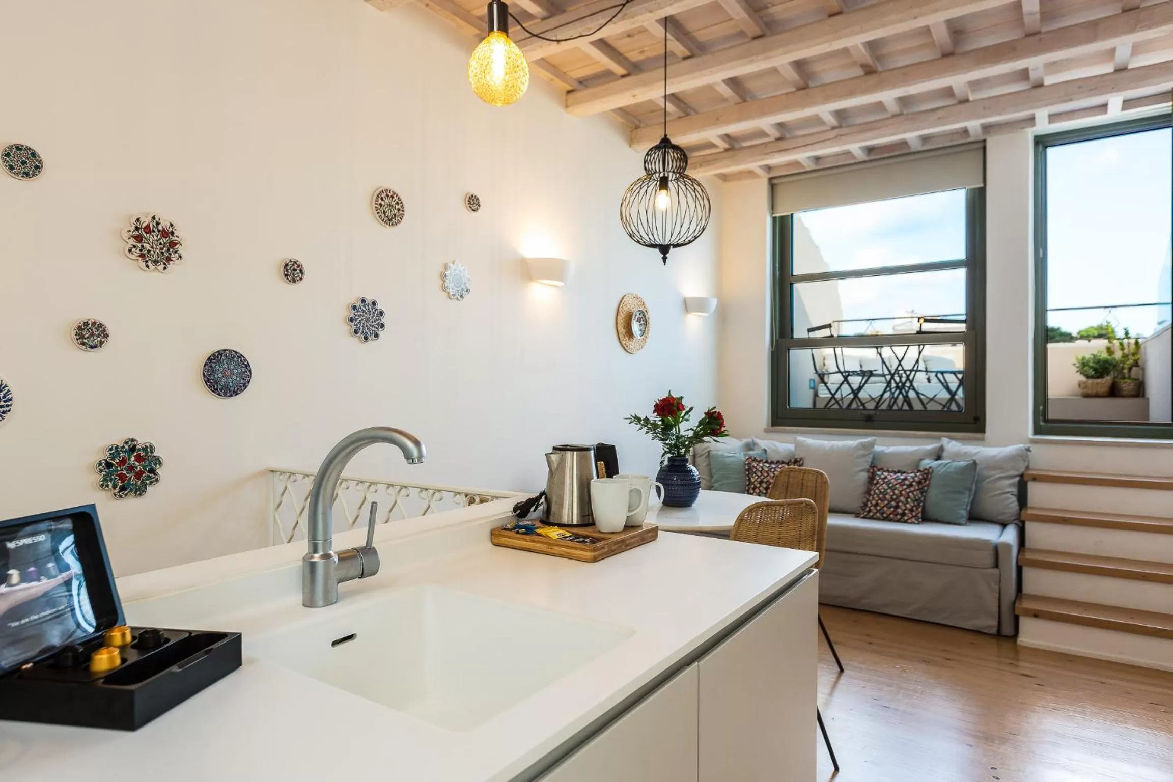 Kitchen/Kitchenette in Neratze Hammam Suites