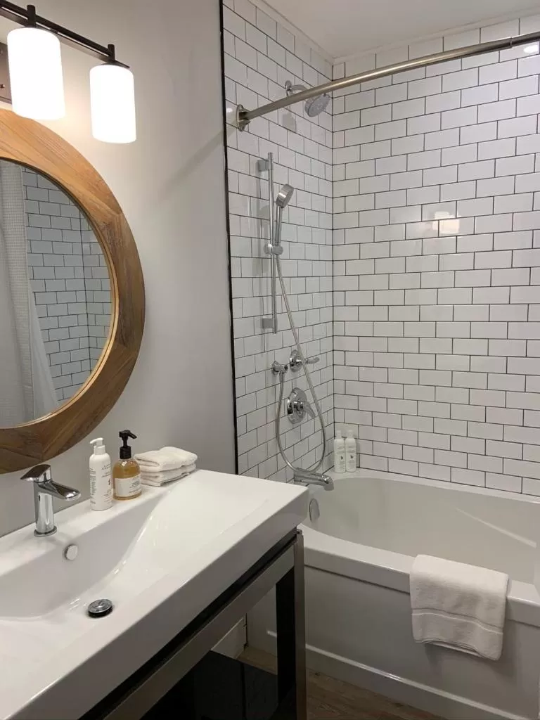 Bathroom in South Landing Inn